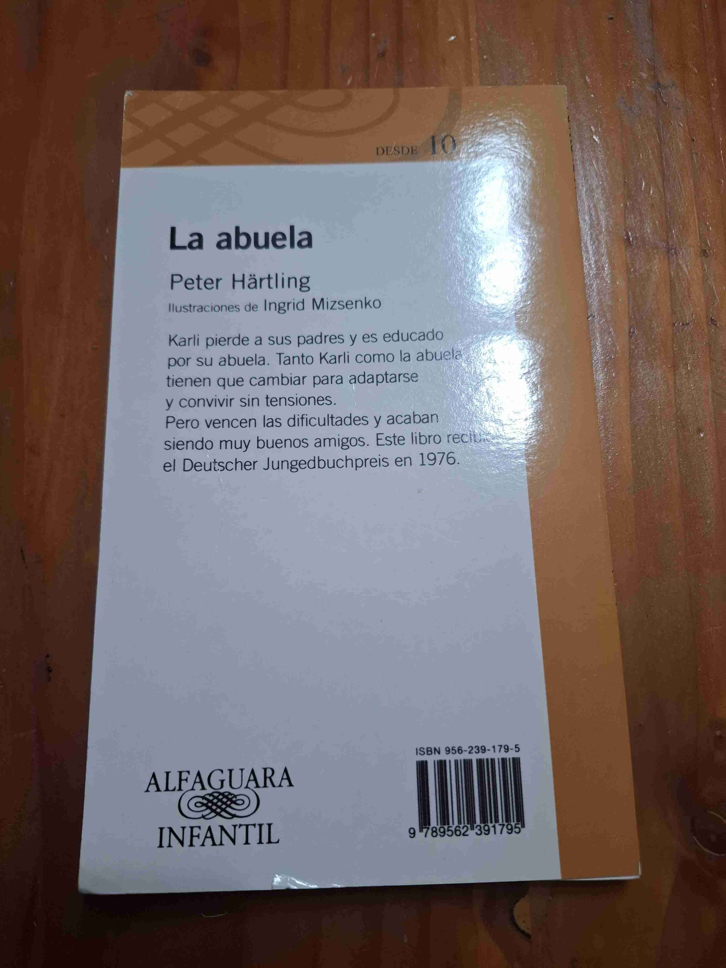 Libro 'La abuela' de Peter Härtling - miniatura 2