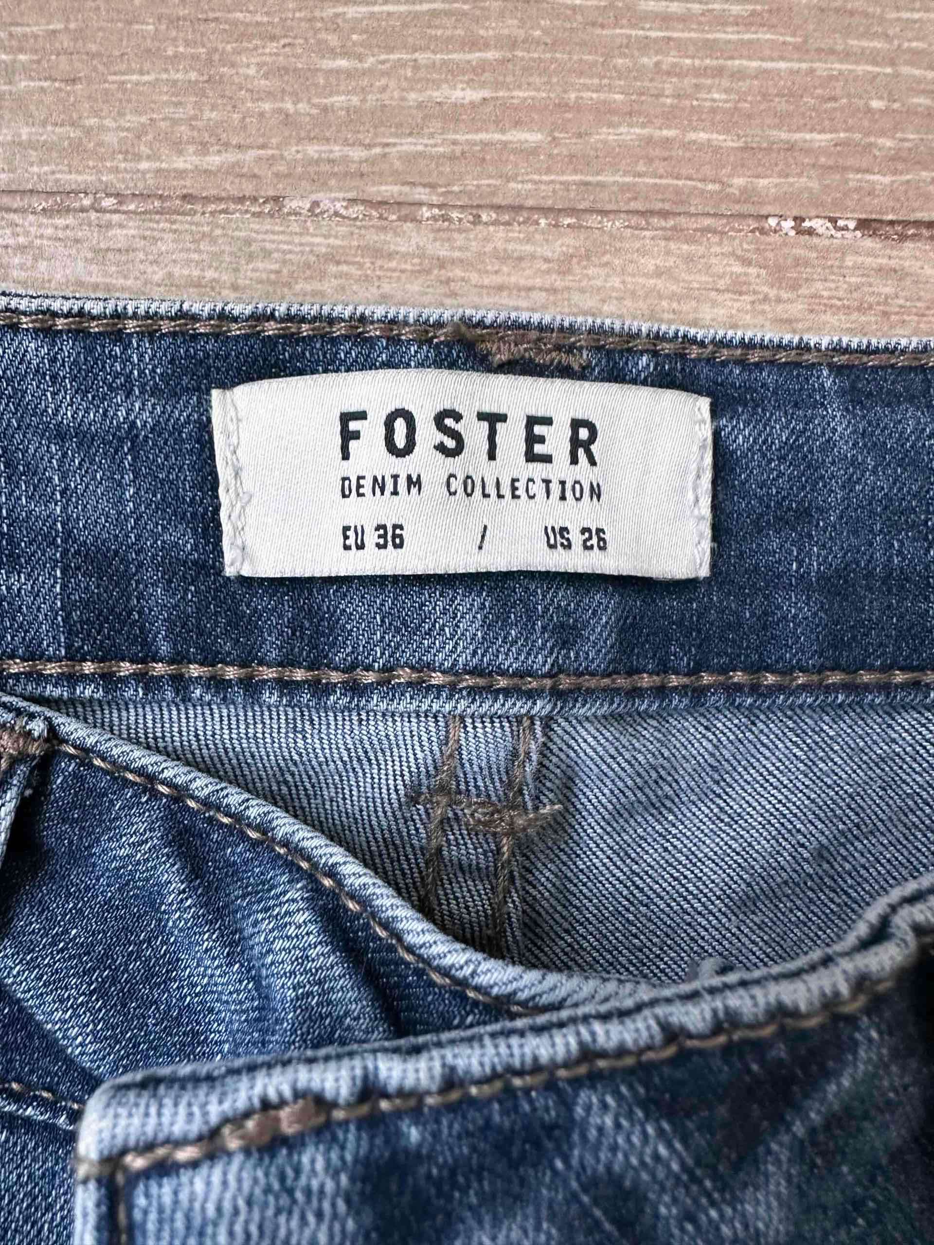 Jeans azul oscuro desgastados - miniatura 2