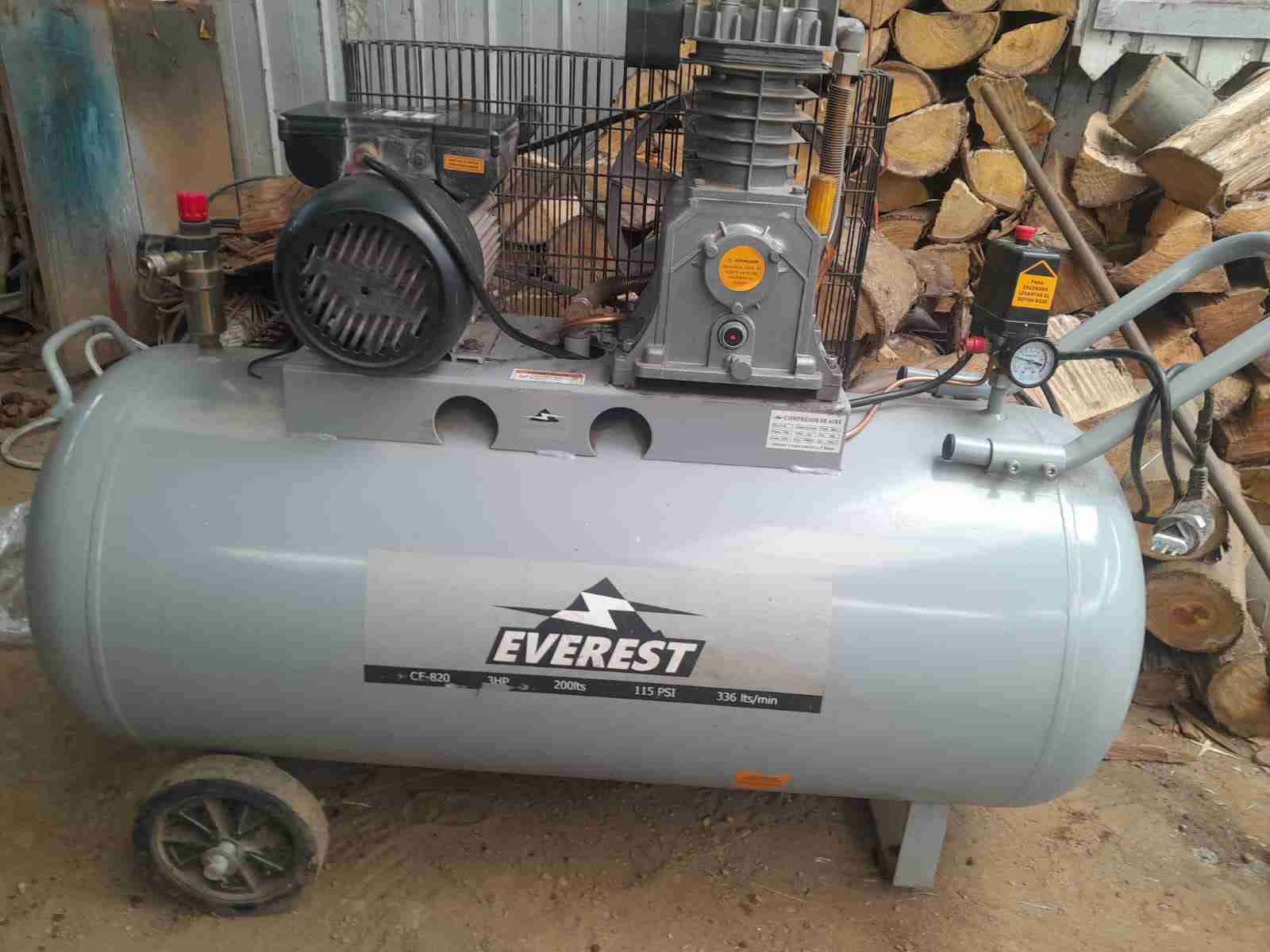 Compresor de aire Everest 3HP - miniatura 2