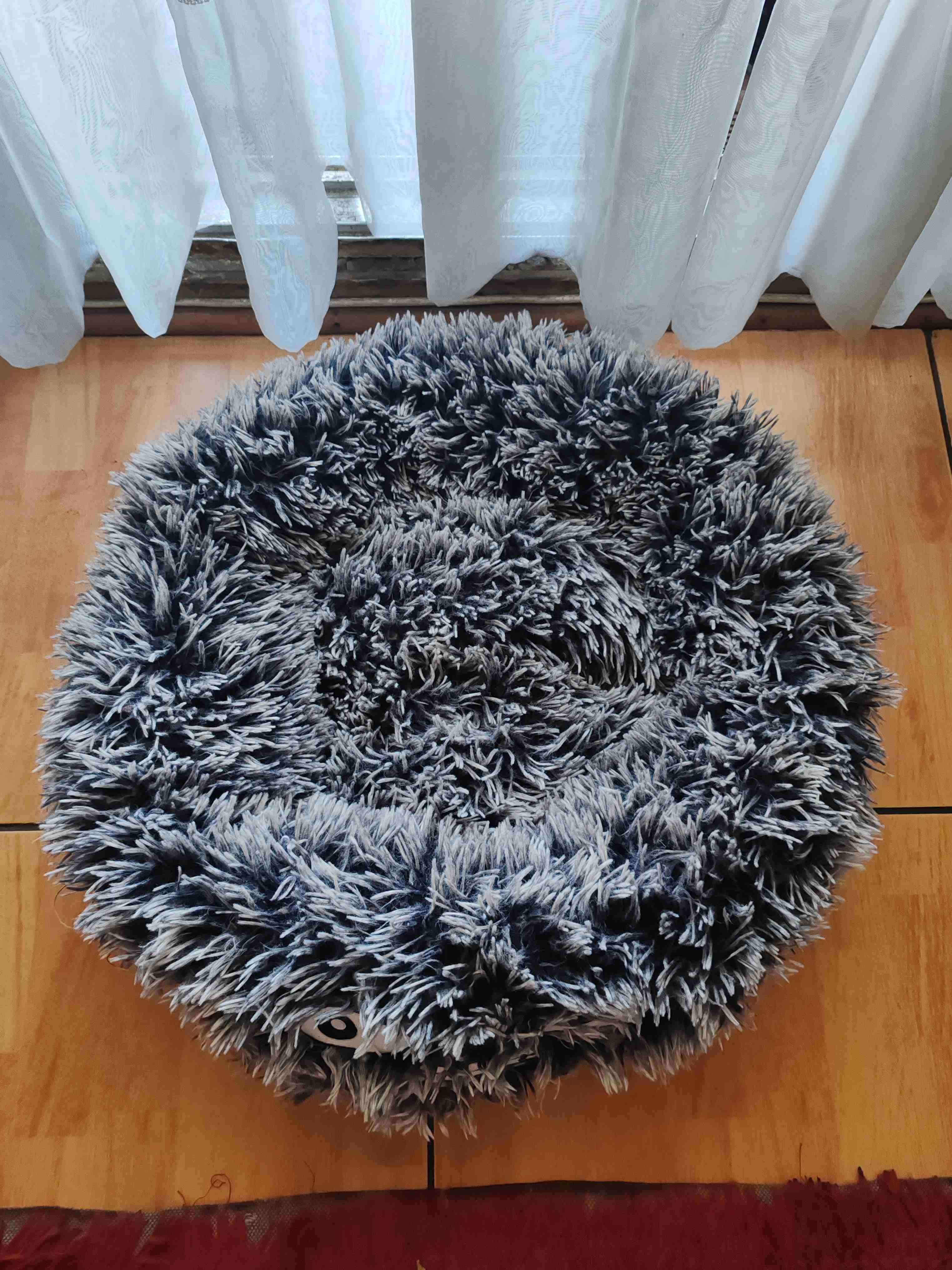 Cama mascota de felpa con rostro divertido - miniatura 2