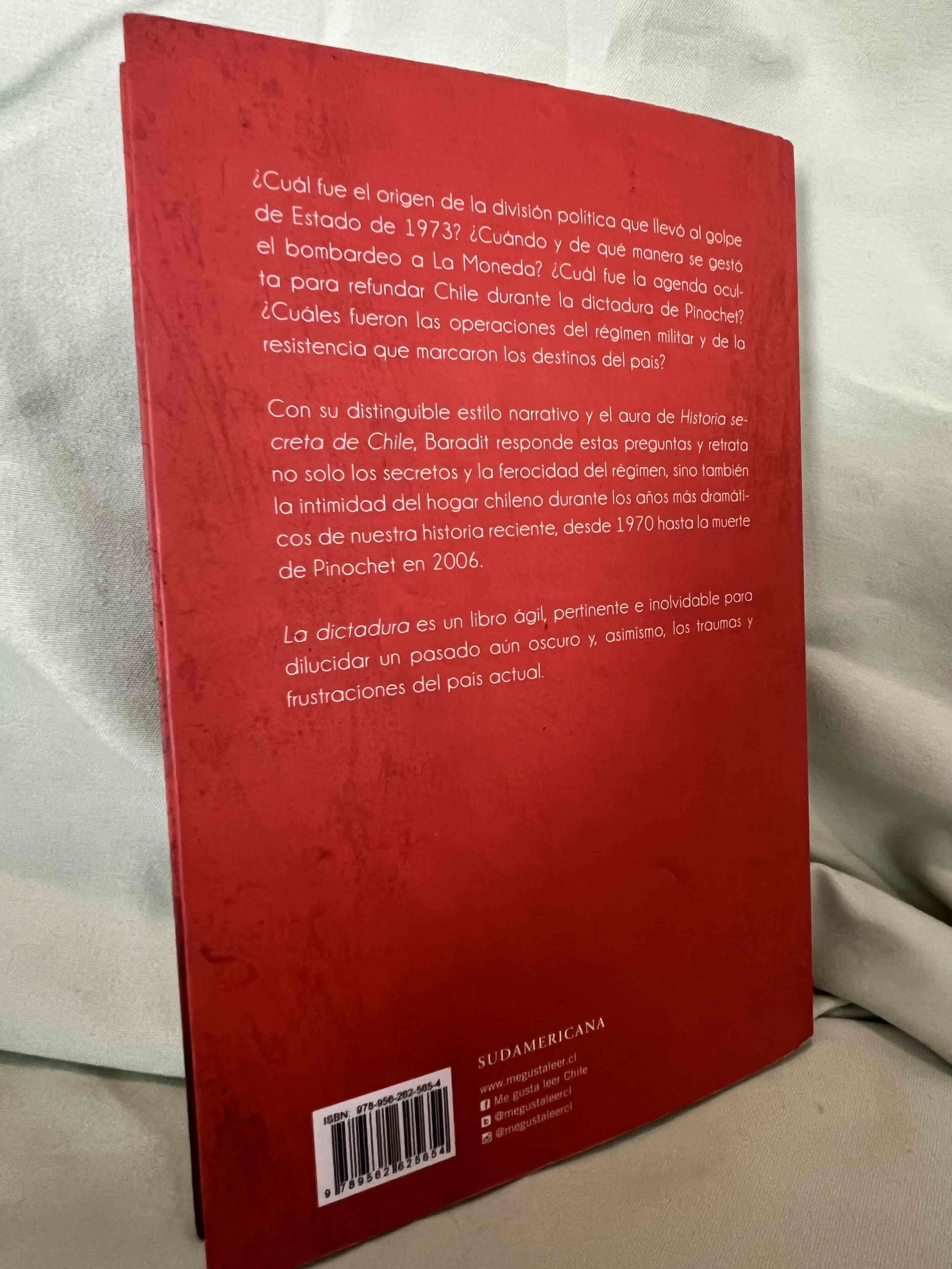 Libro 'La Dictadura' de Jorge Baradit - miniatura 2