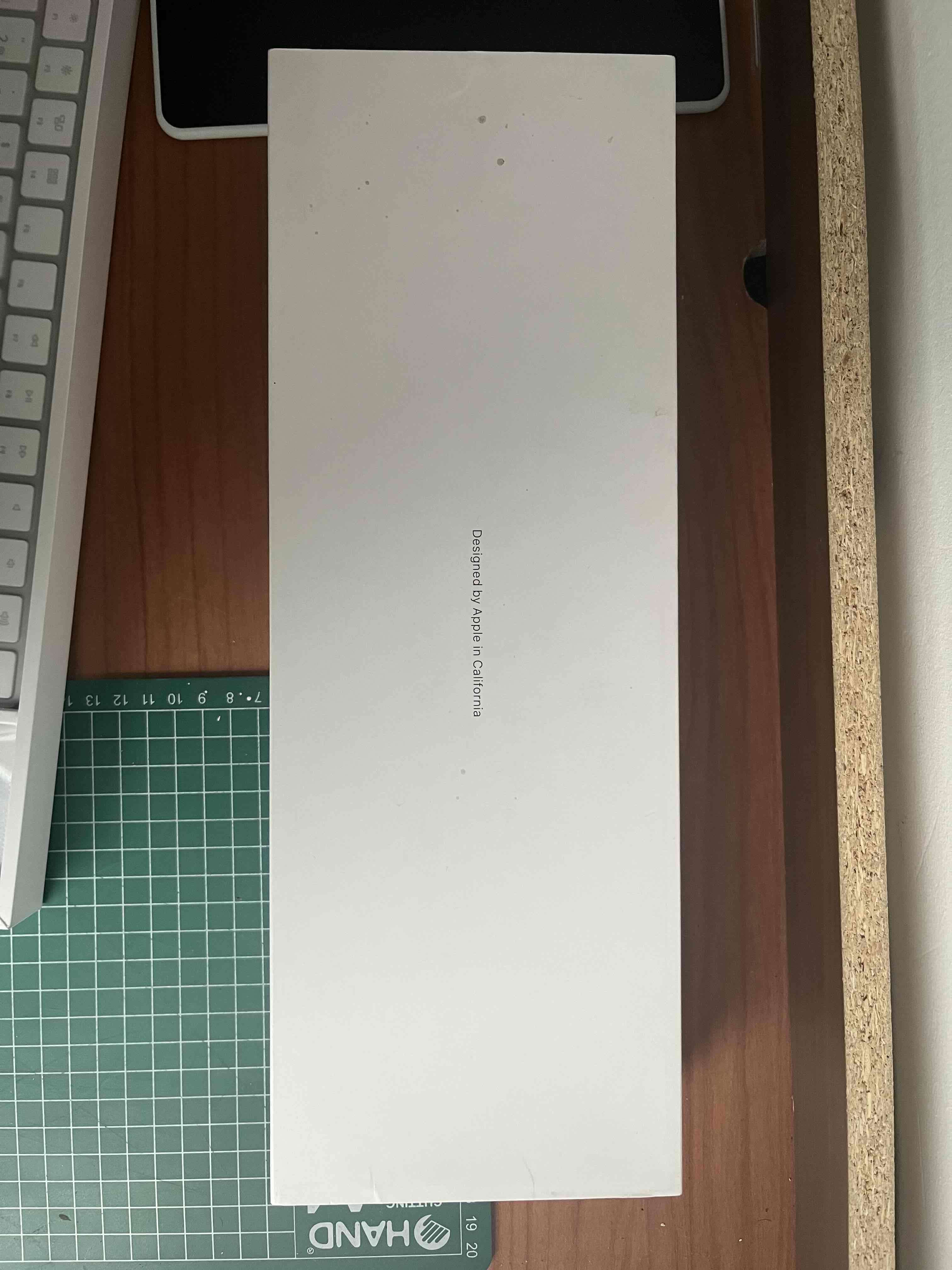 Teclado Apple en caja (original) - miniatura 1