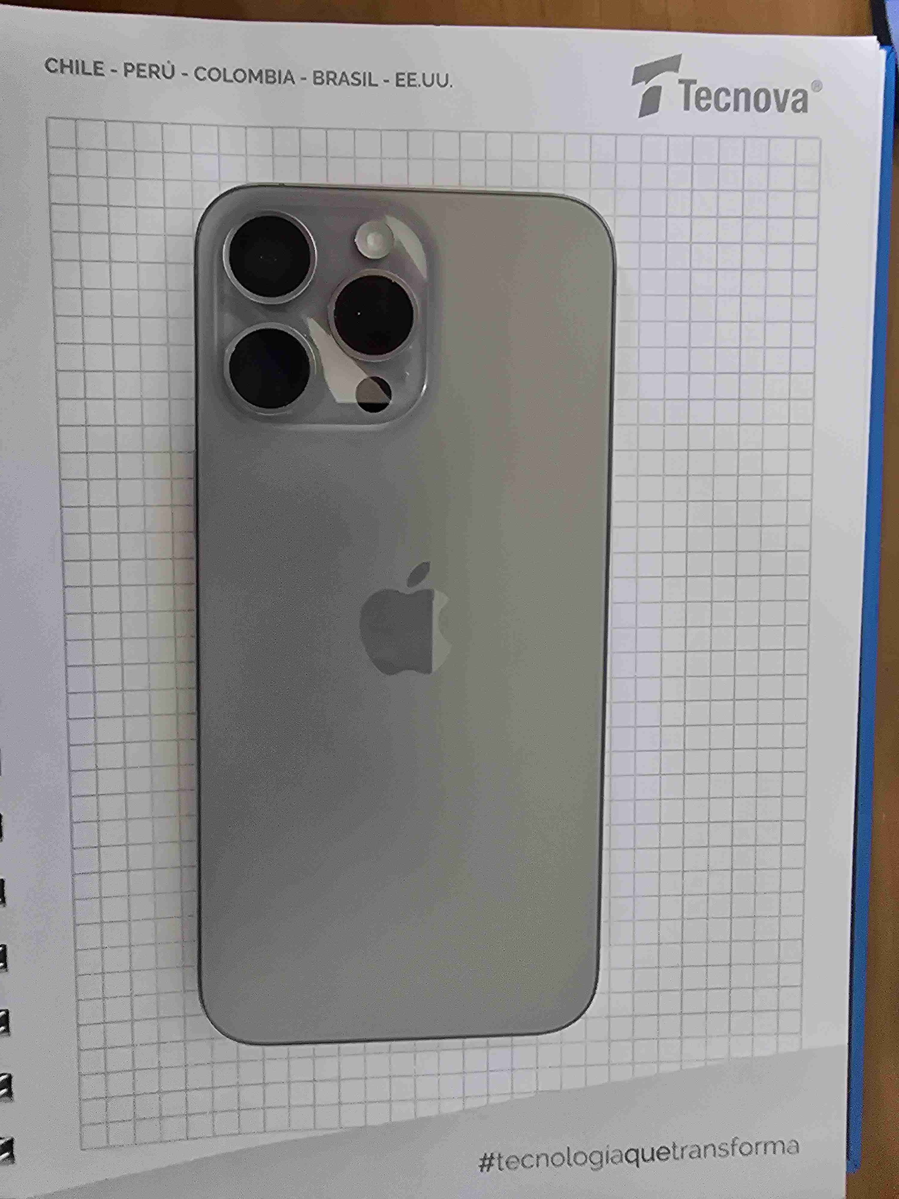 iPhone 15 Pro Max plateado - miniatura 1