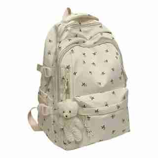 Mochila beige con estampado.