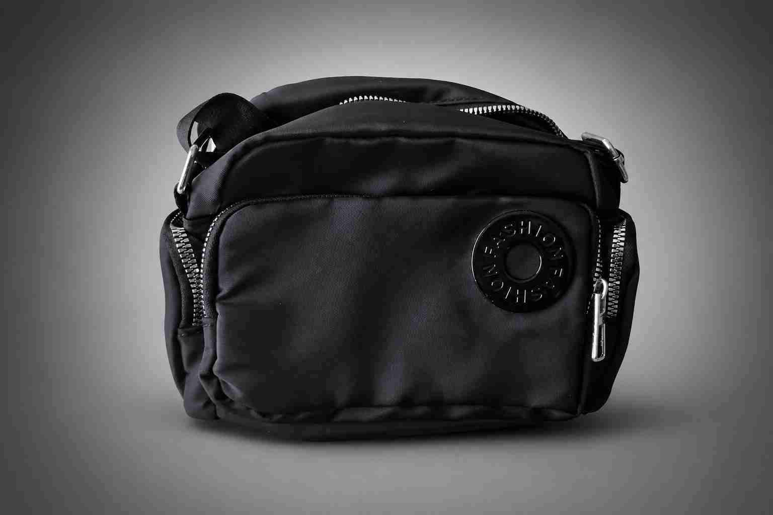 Riñonera negra impermeable - miniatura 2