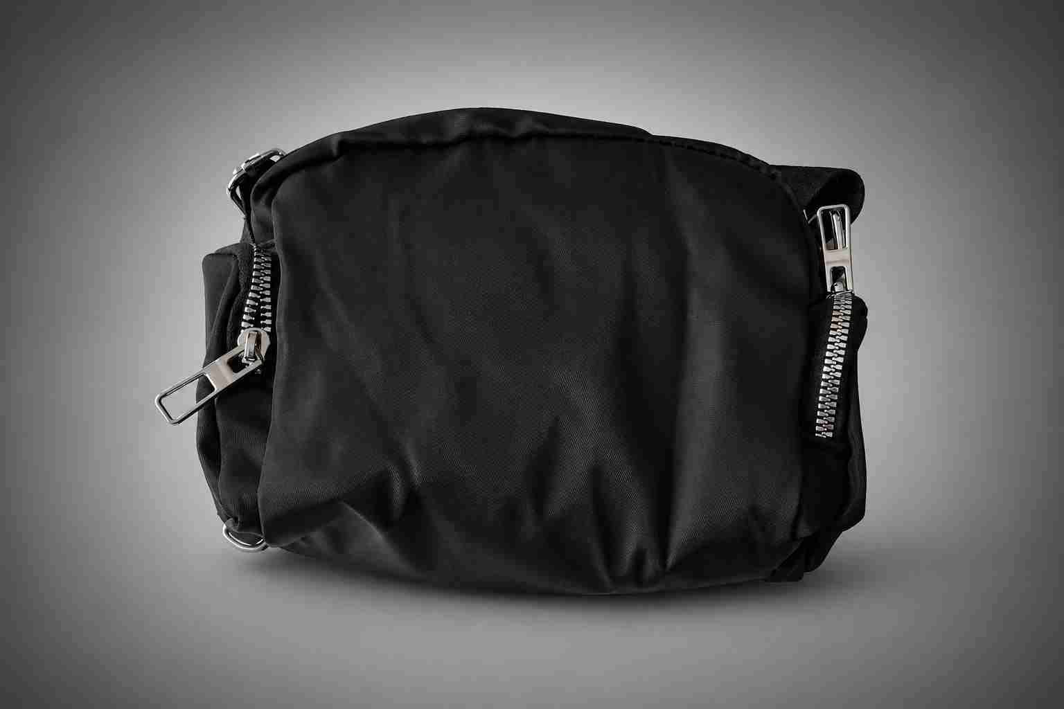 Riñonera negra impermeable - miniatura 3