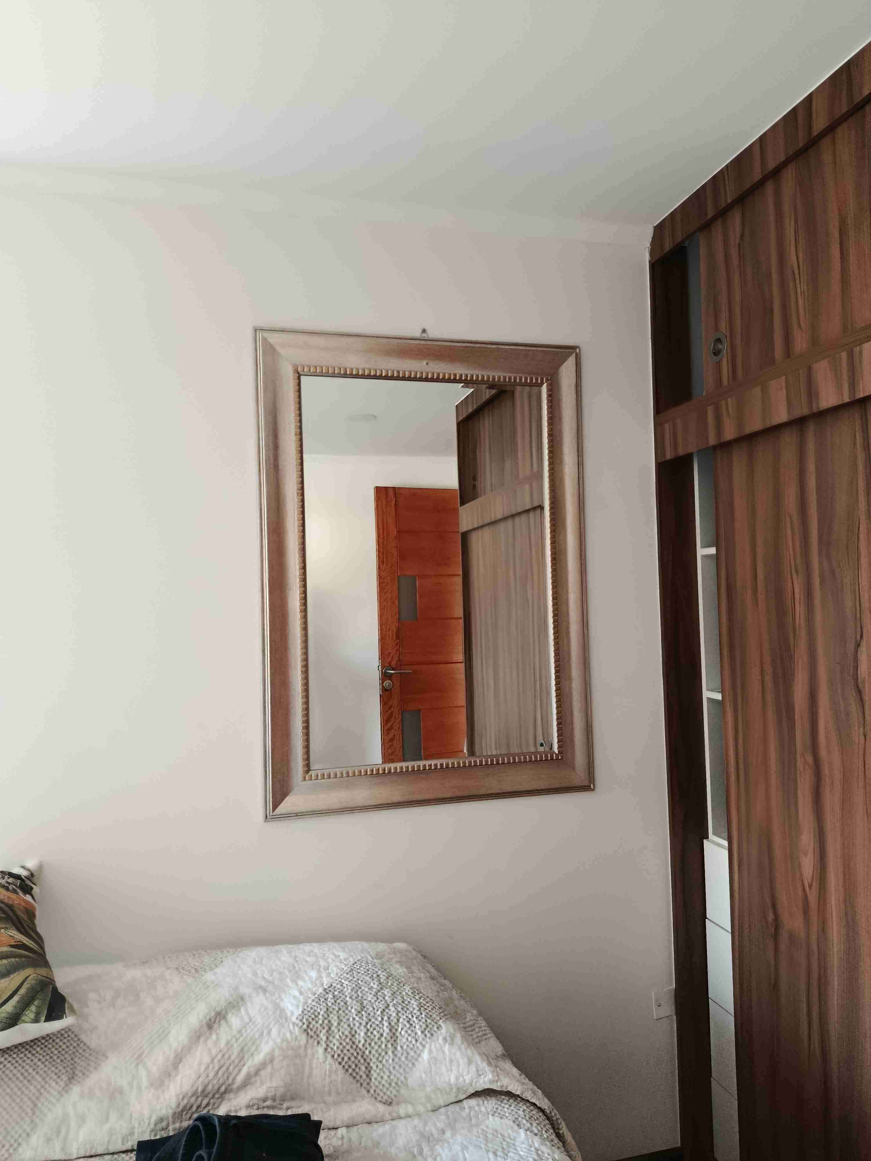 Mini refrigerador blanco cama dos plazas rack espe - miniatura 6