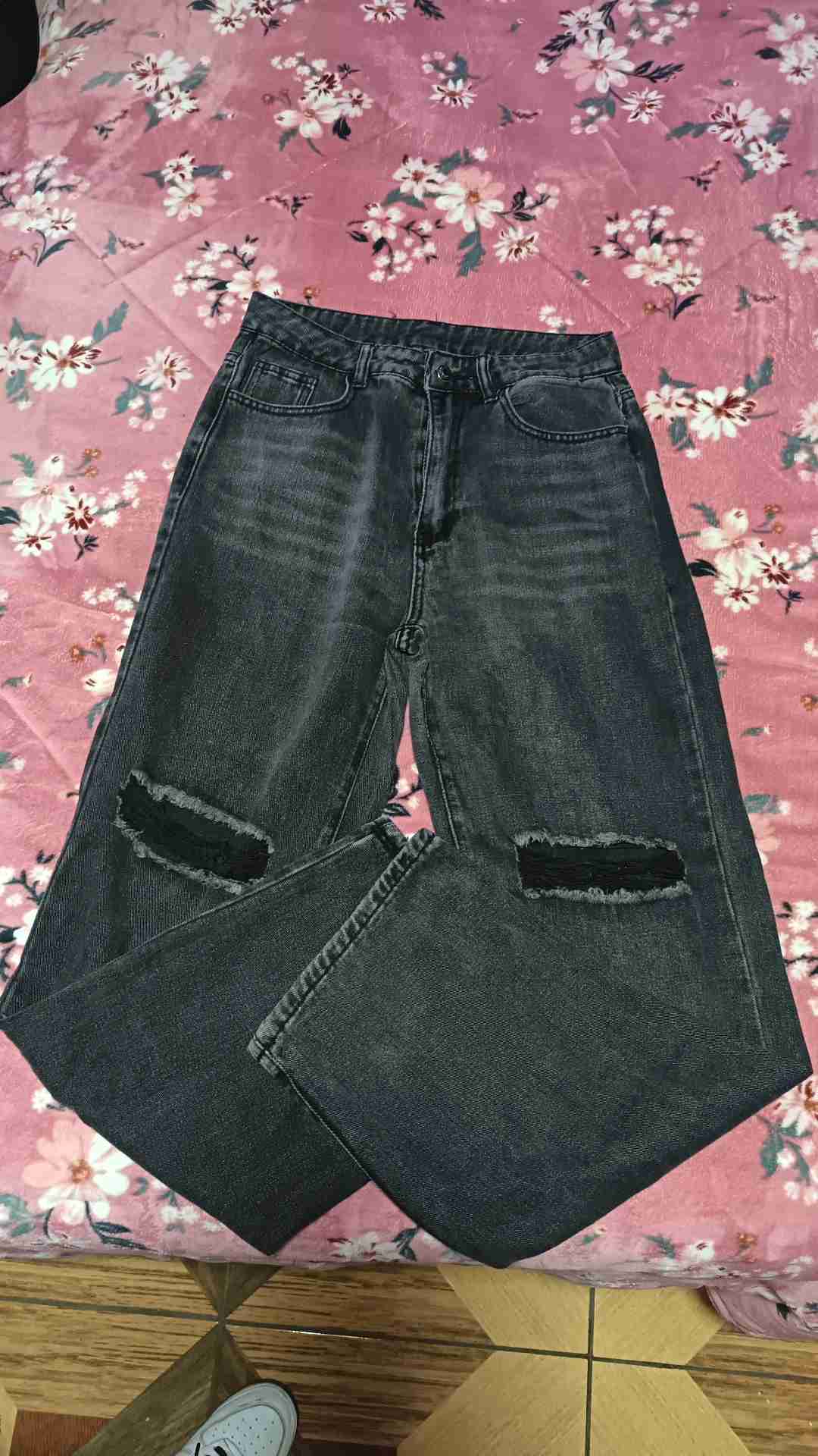 Jeans azul desgastados PrettyLittleThing - miniatura 2