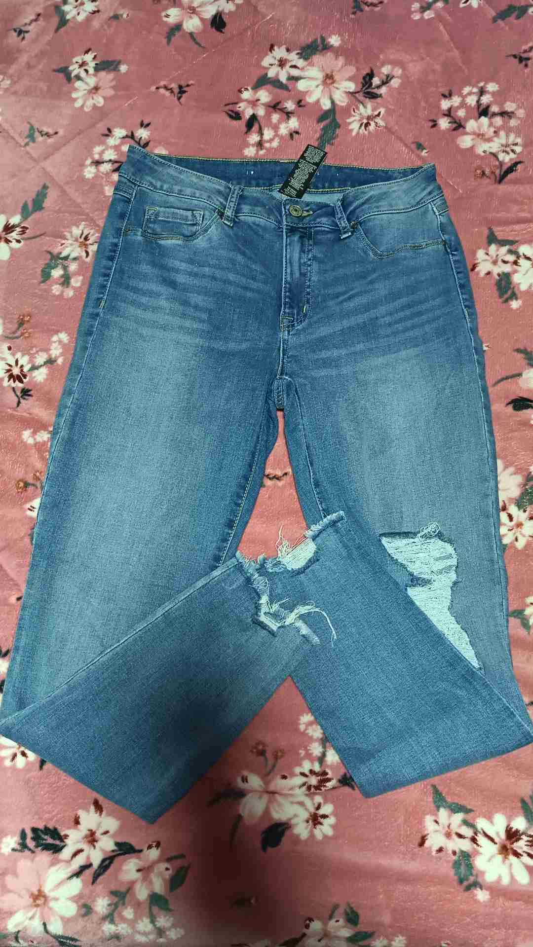 Jeans azul desgastados PrettyLittleThing - miniatura 3
