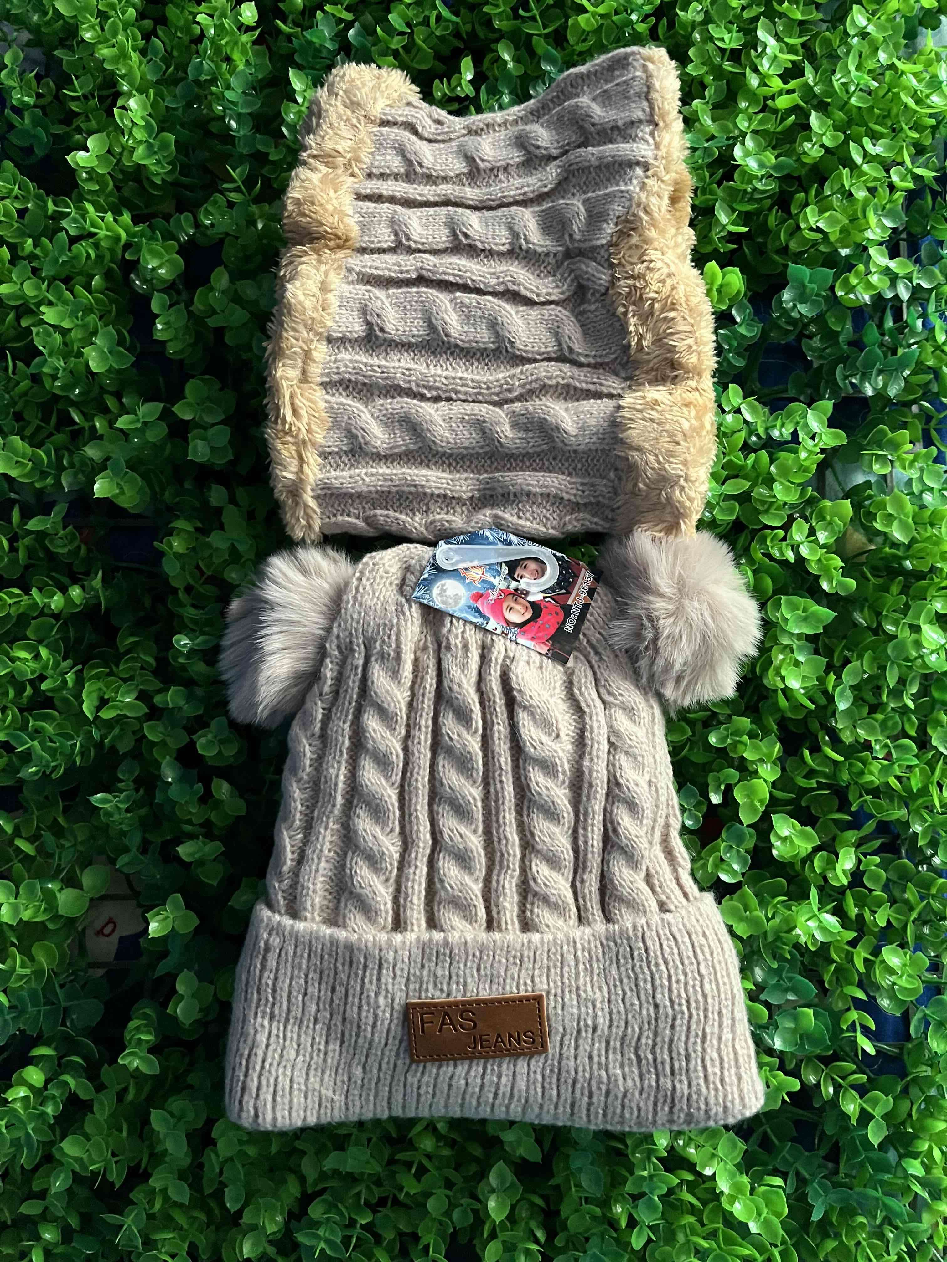 Set de gorro y bufanda gris - miniatura 4