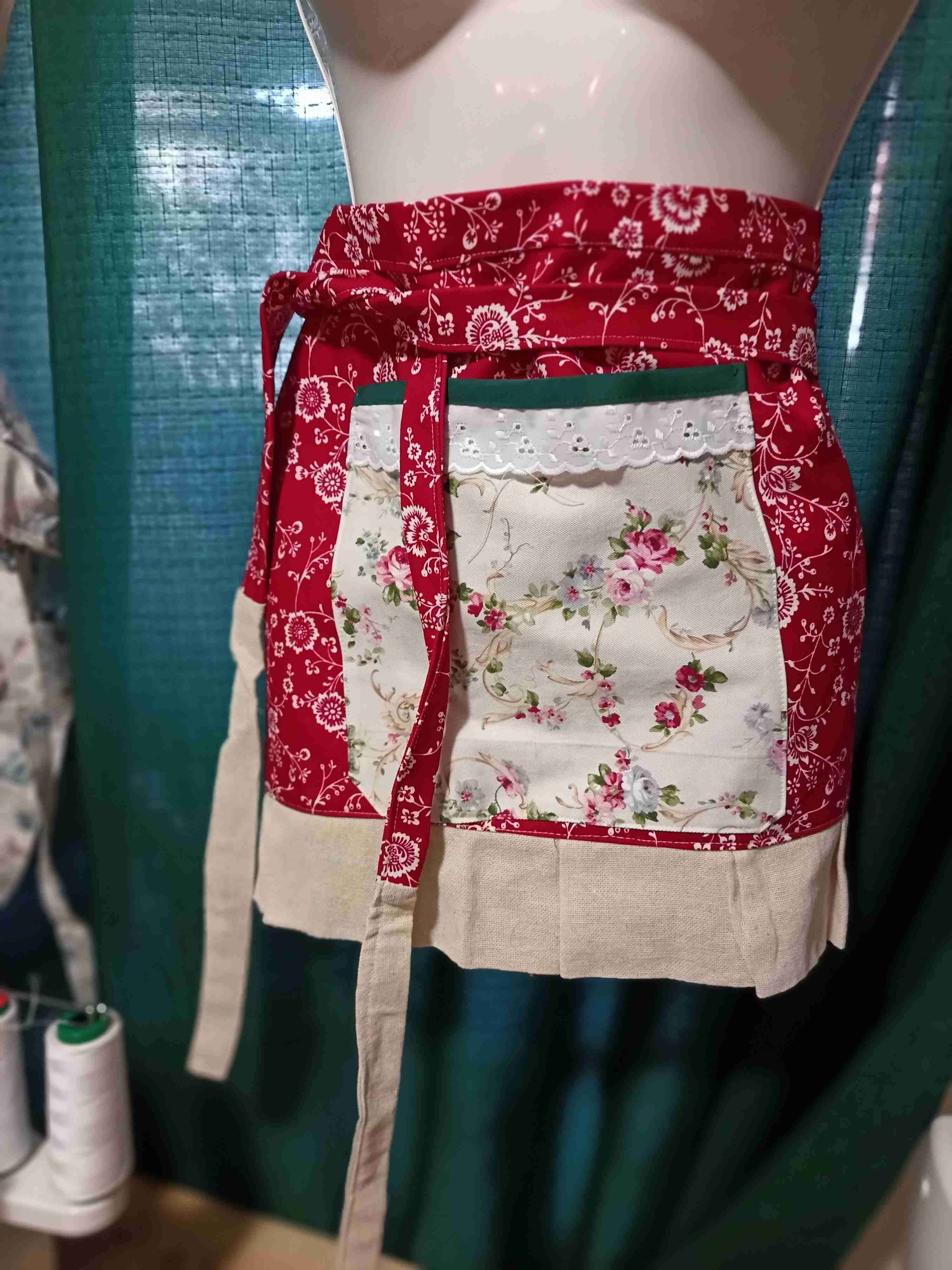 Delantal tipo mandil vintage floral