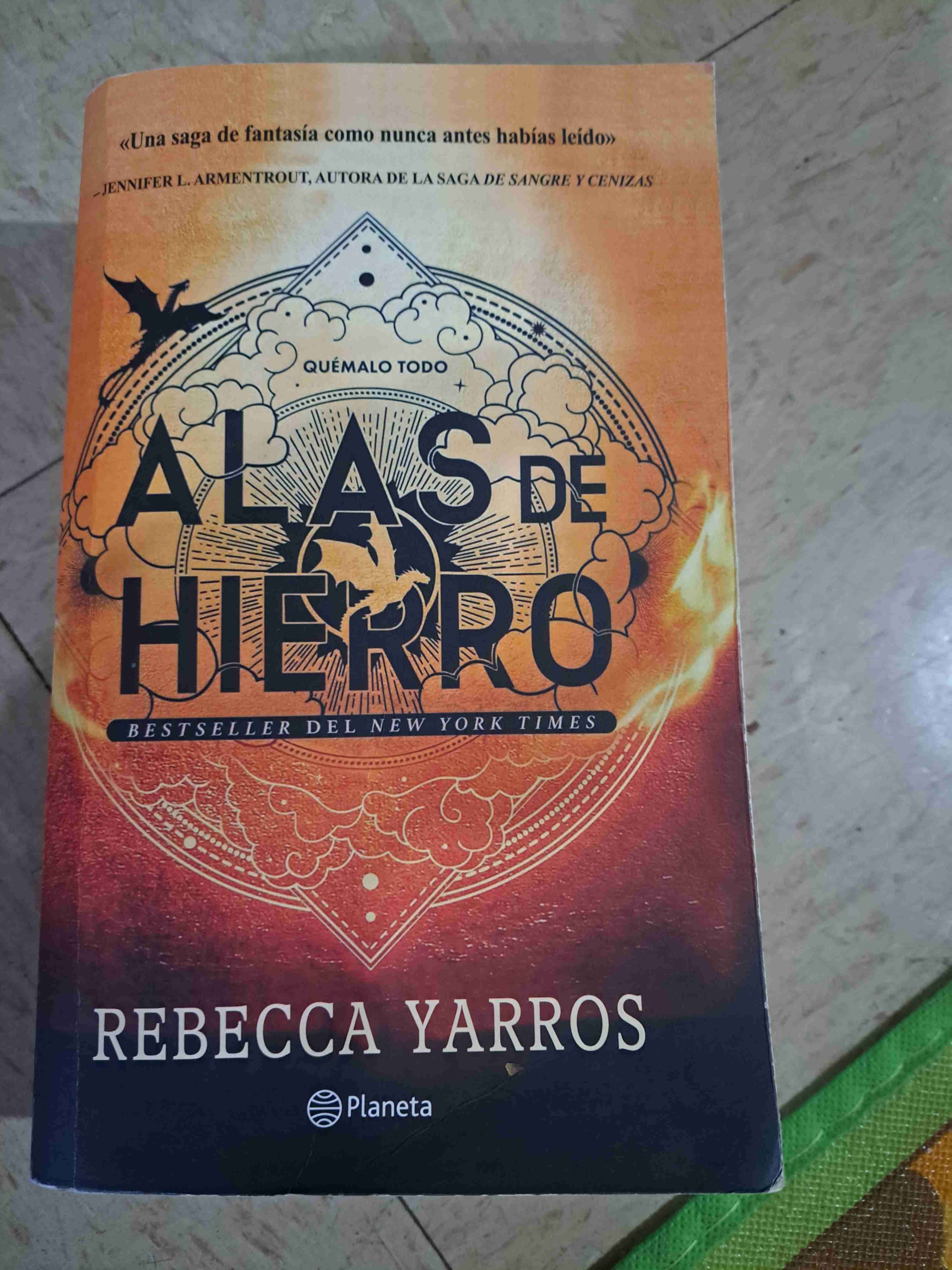Libro Alas de Hierro - Rebecca Yarros - miniatura 1