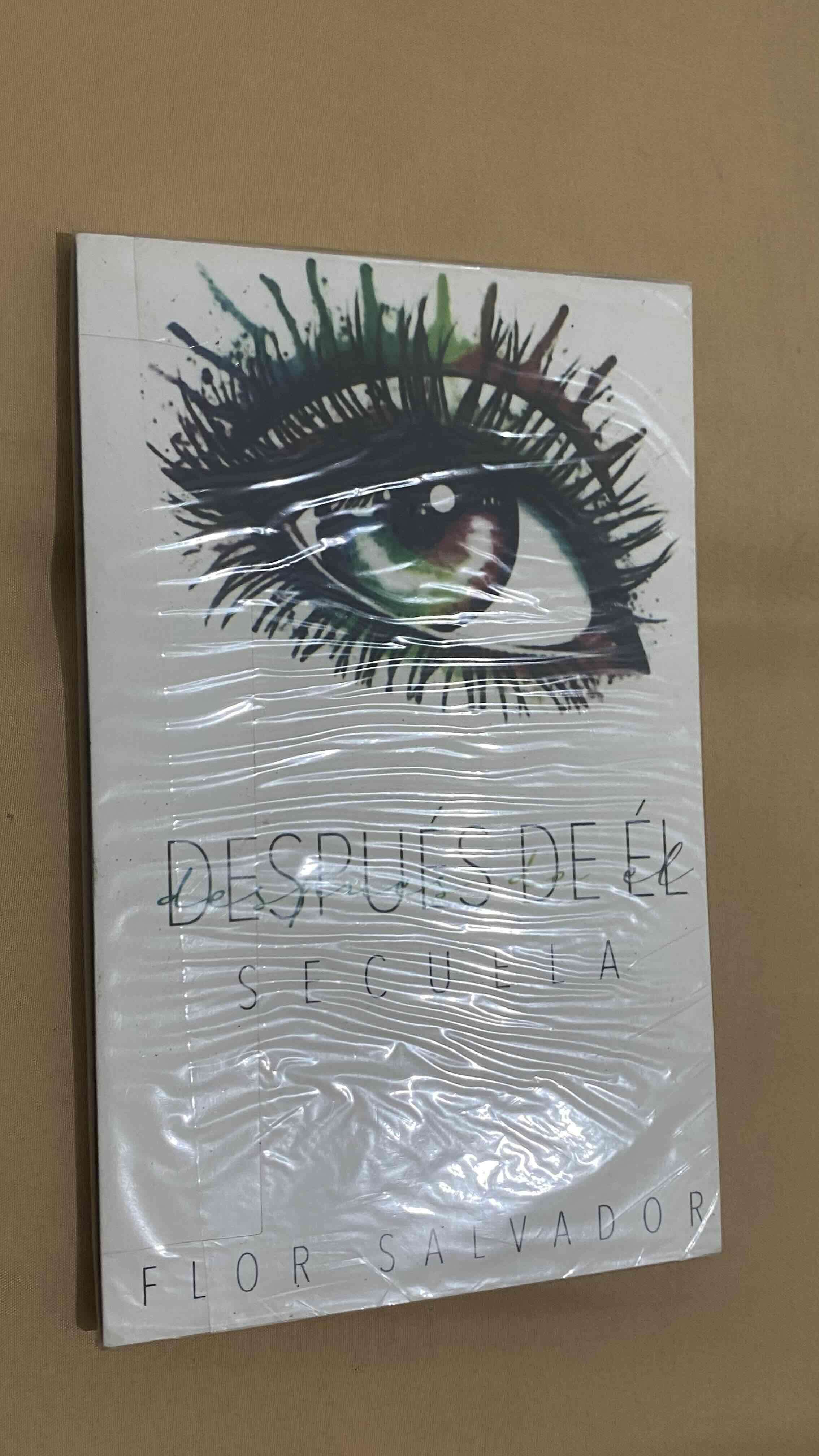 Trilogía de libros Flor M. Salvador - miniatura 3