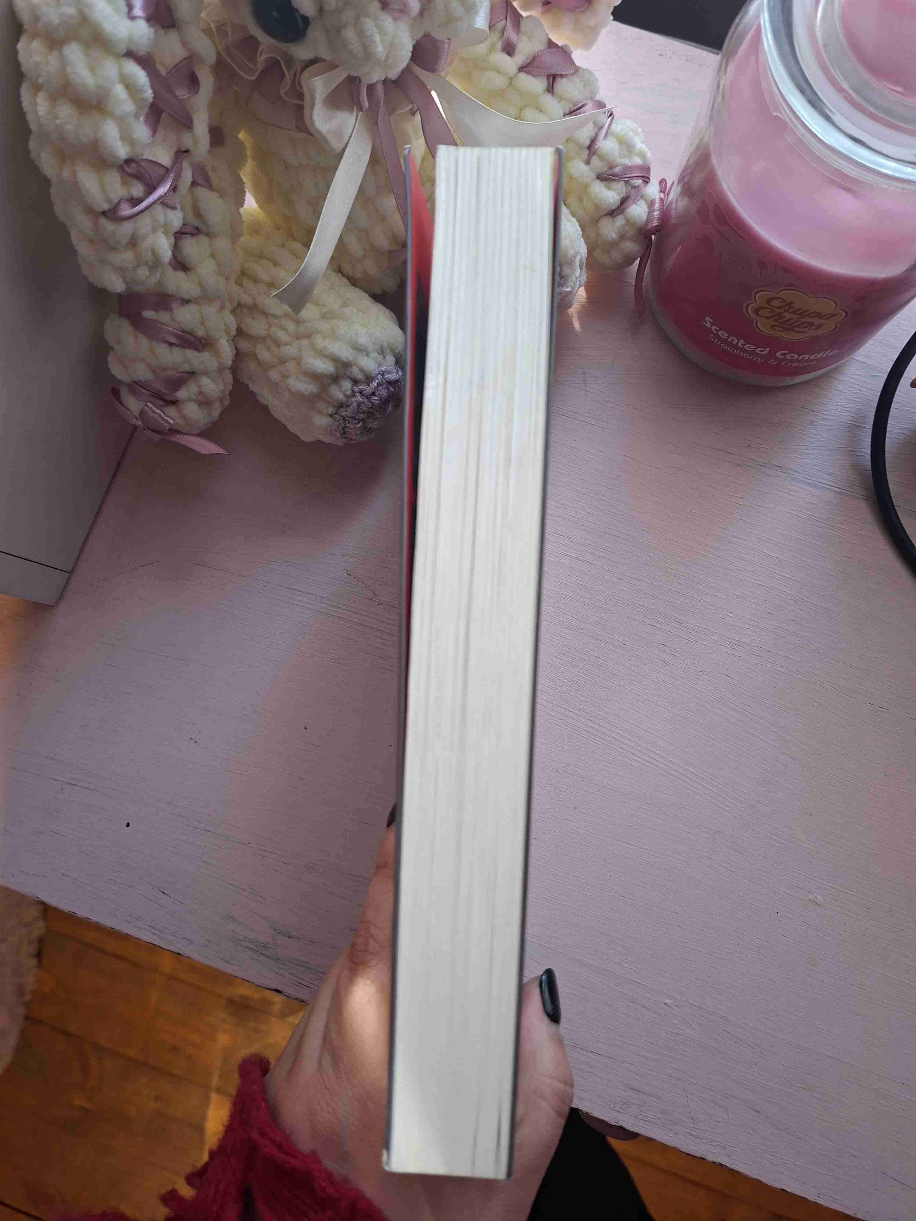 Libro 'Una Corte de Rosas y Espinas' - miniatura 3