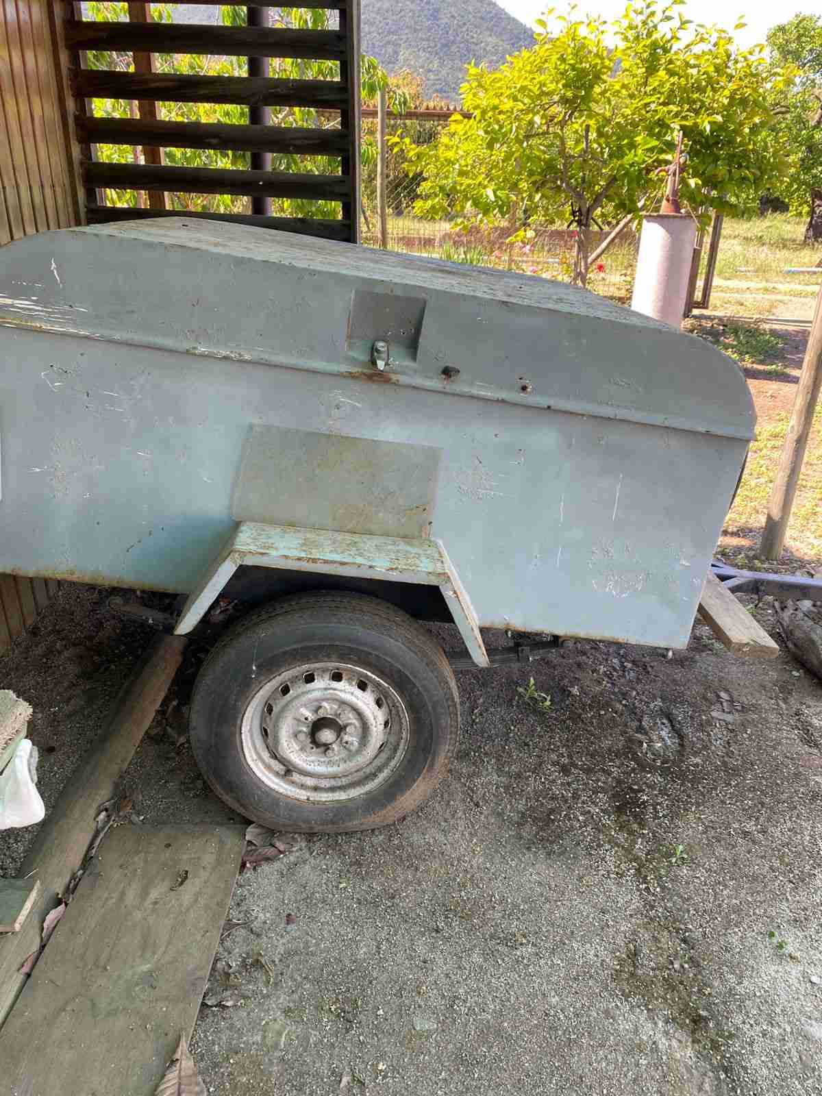 Carro remolque usado - miniatura 2