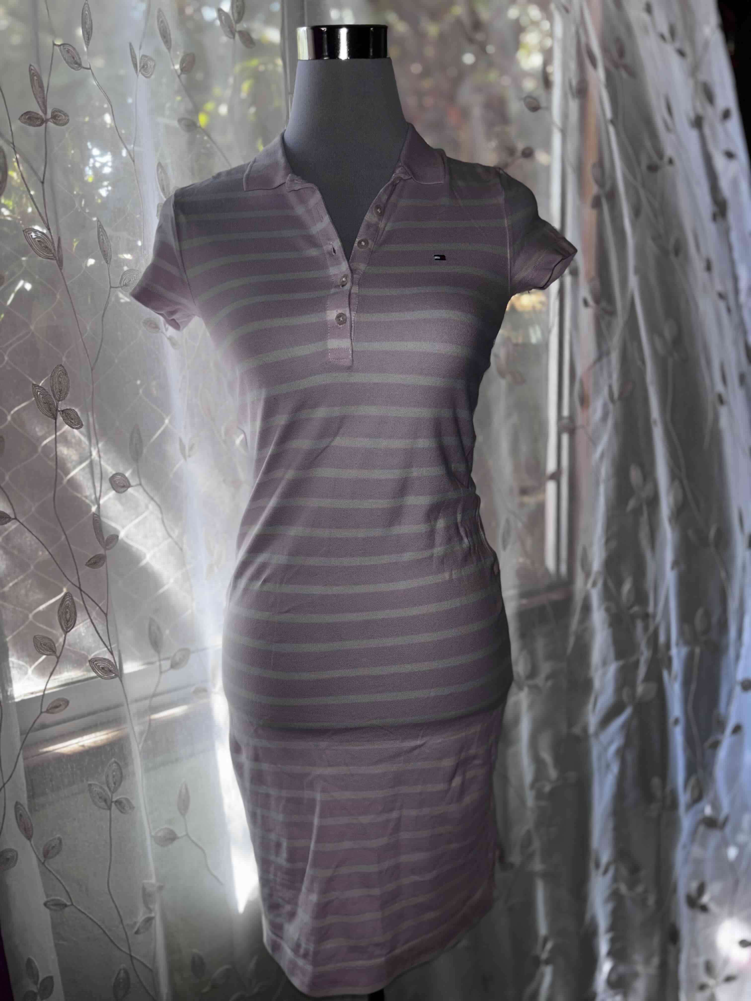 Polo a rayas rosado y blanco - miniatura 2