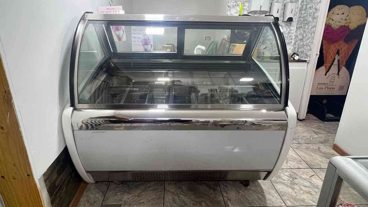 Vitrina refrigerada para helados - miniatura 1