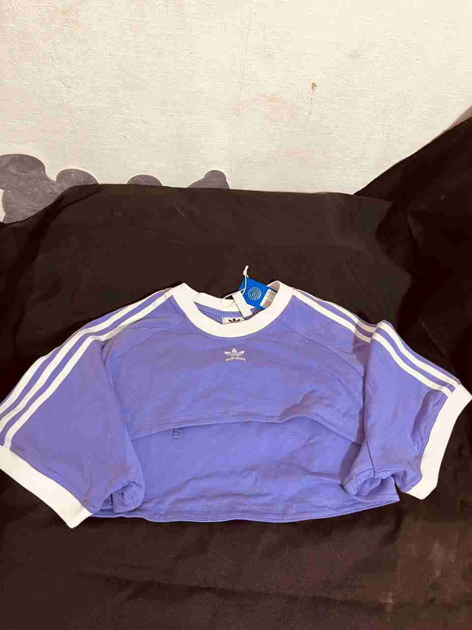 Polera adidas morada con rayas - miniatura 3