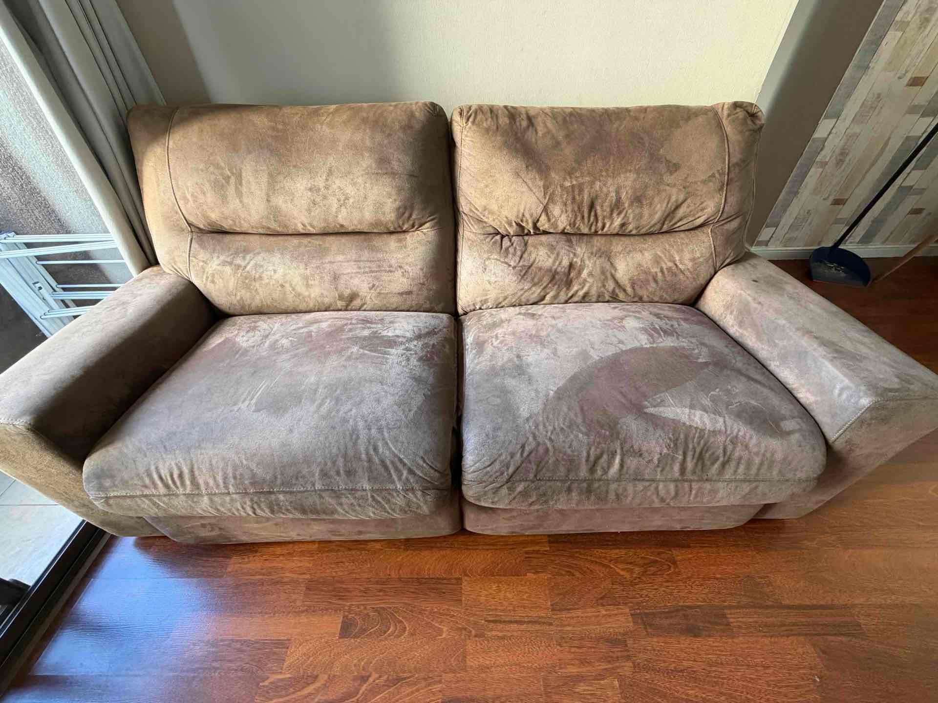 Sofá reclinable marrón usado - miniatura 2