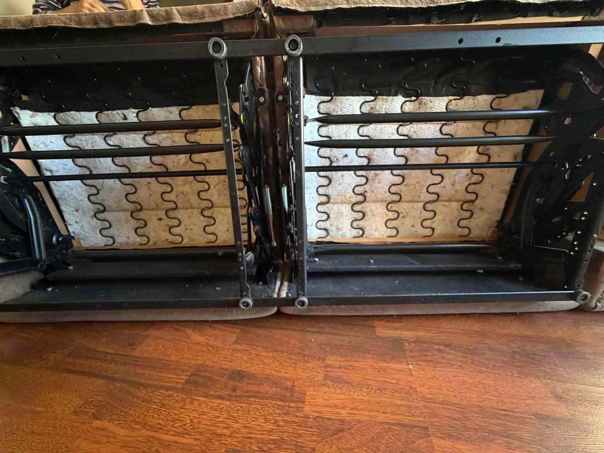 Sofá reclinable marrón usado - miniatura 4