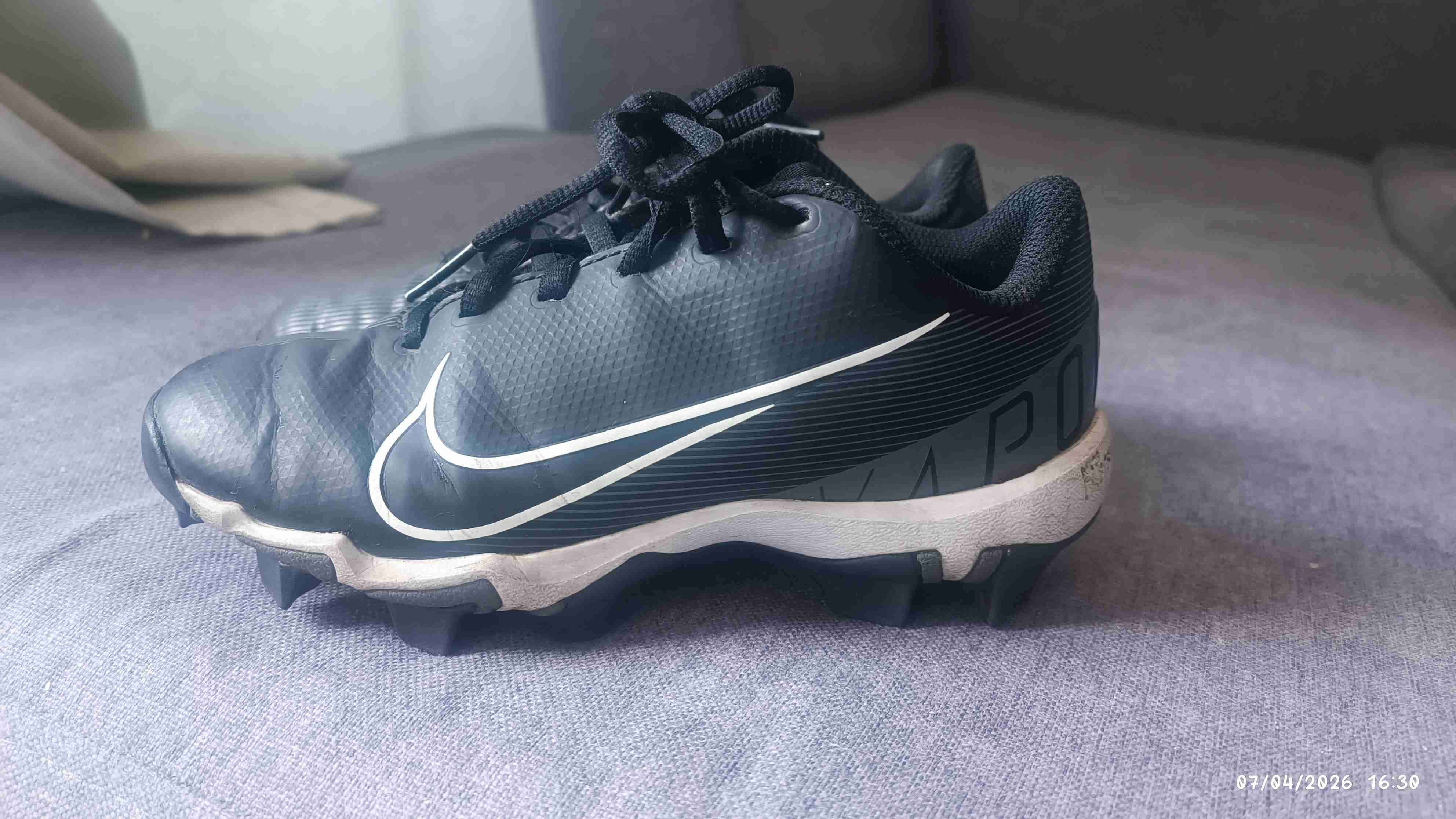 Zapatos de fútbol Nike negros