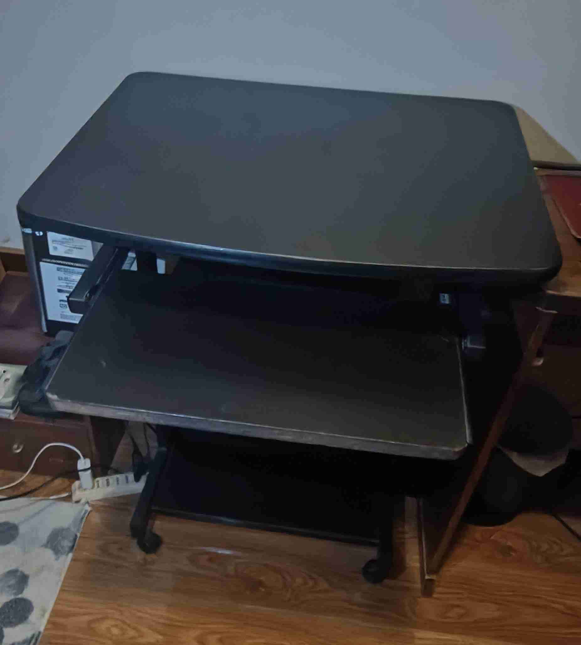 Escritorio de computador negro - miniatura 4