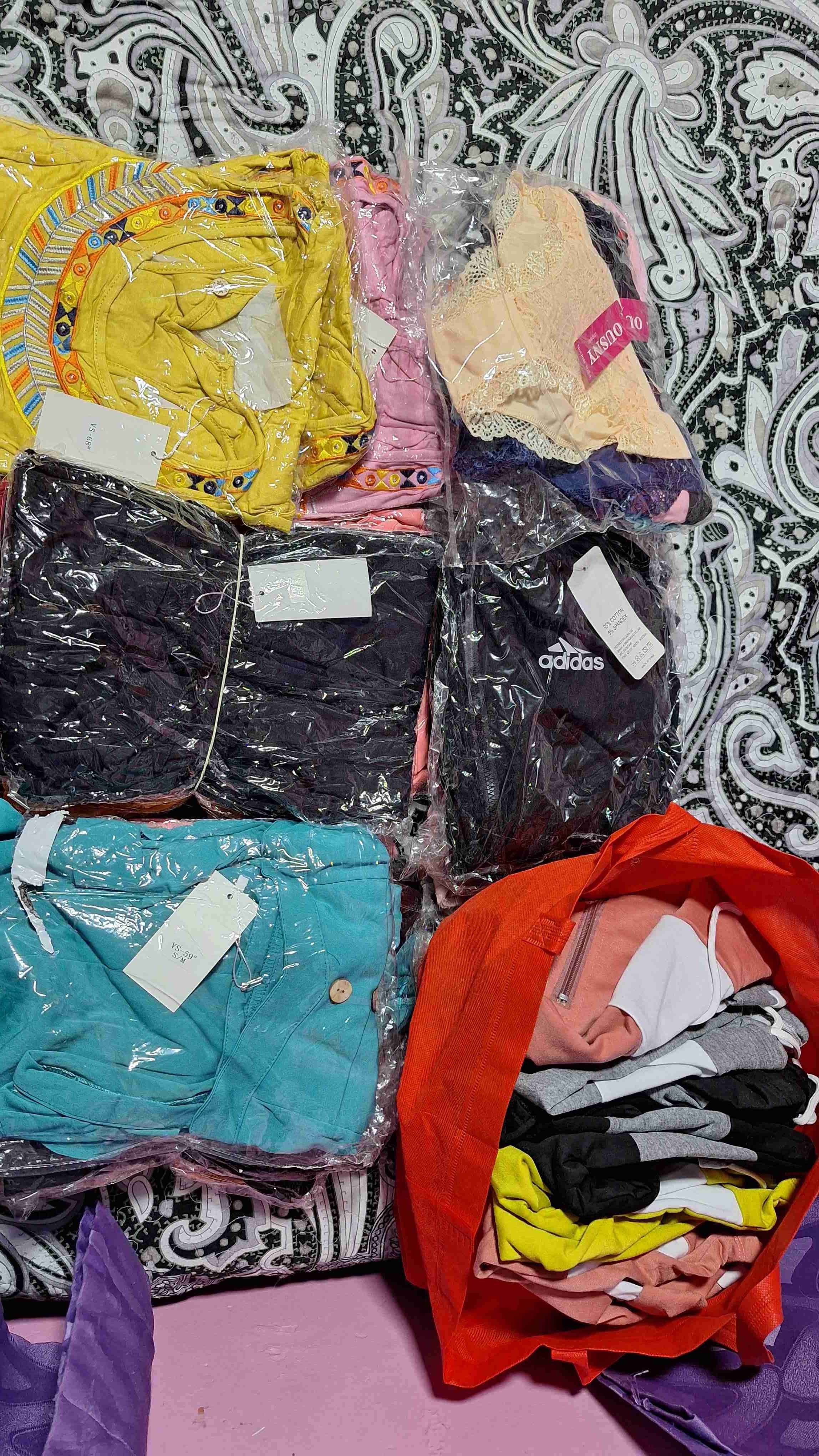 Lote ropa dama NUEVA. - miniatura 2