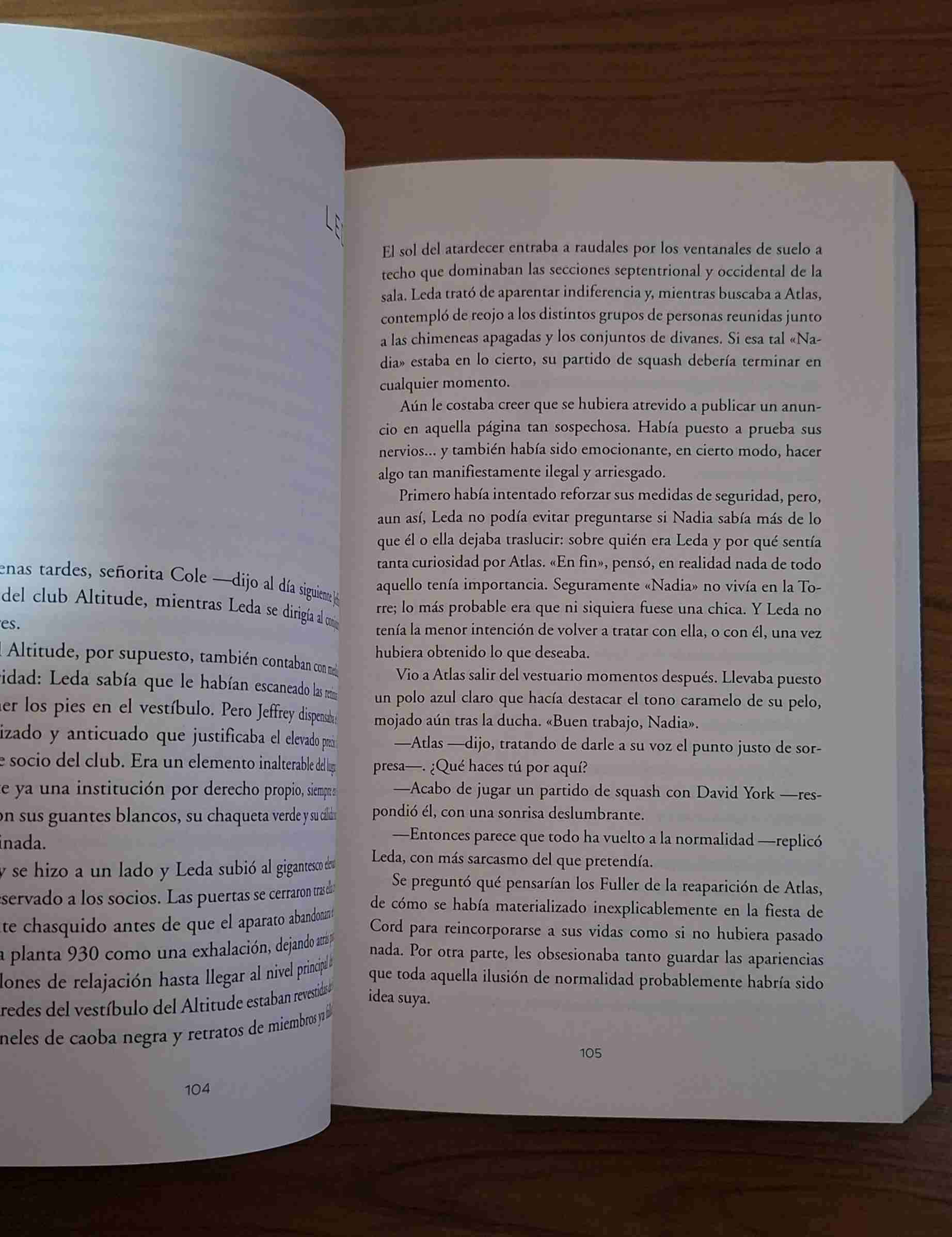 Libro 'El Piso Mil' de Katharine McGee - miniatura 3