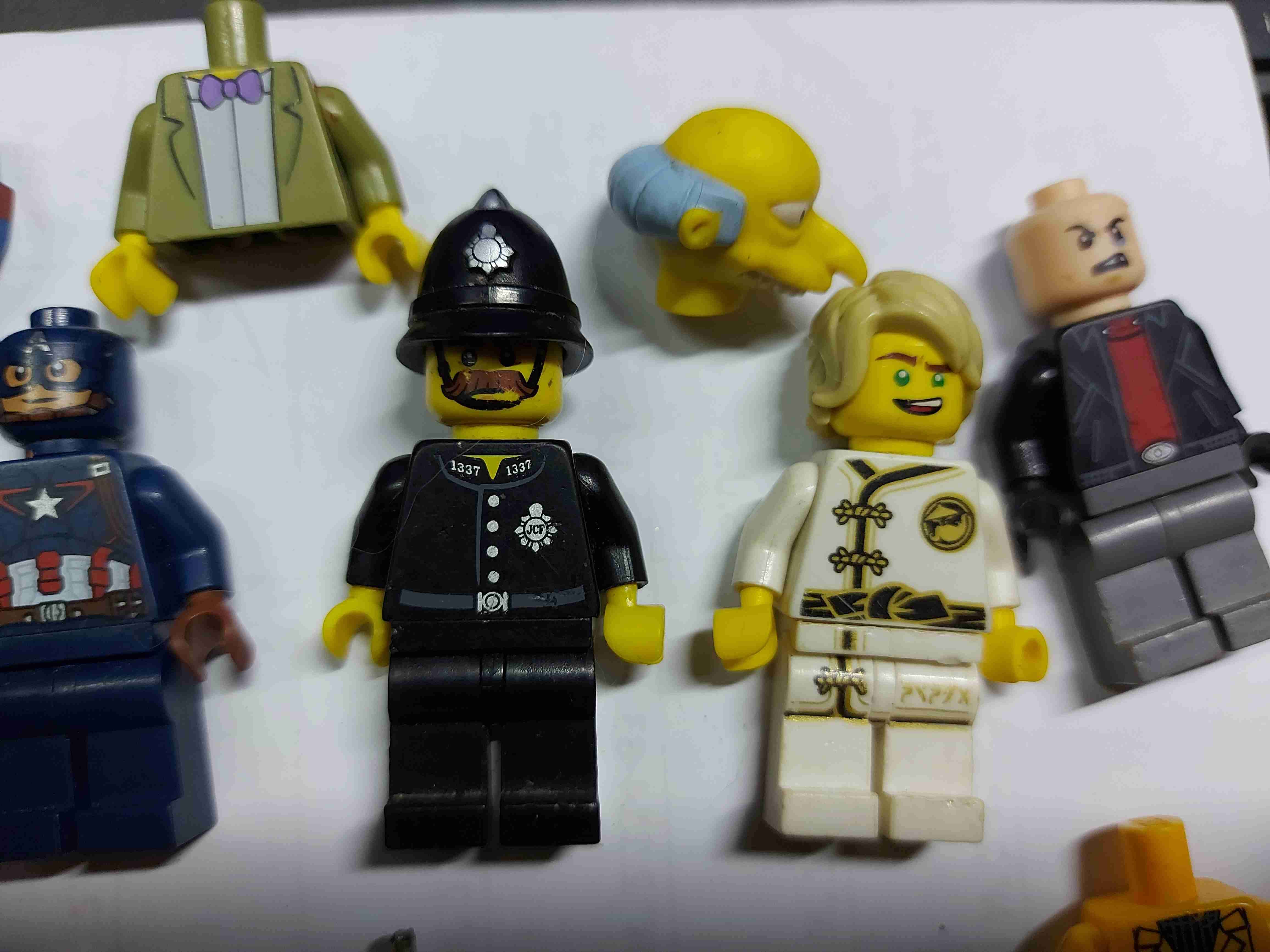 Pack de partes y figuras LEGO variadas - miniatura 6