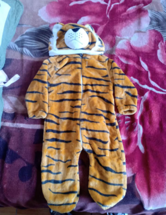 Disfraz o Pillama de tigre para bebé - miniatura 3