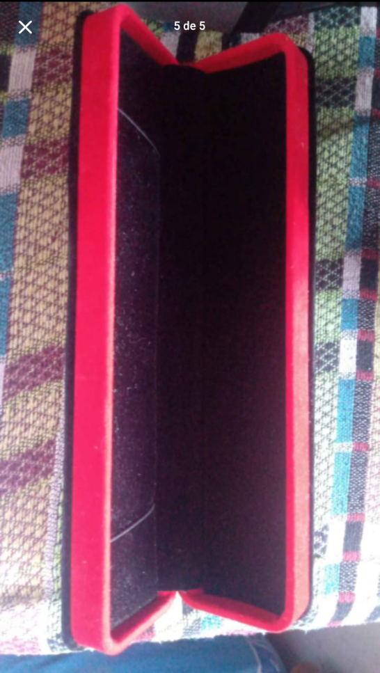 Estuche rojo para joyería - miniatura 2