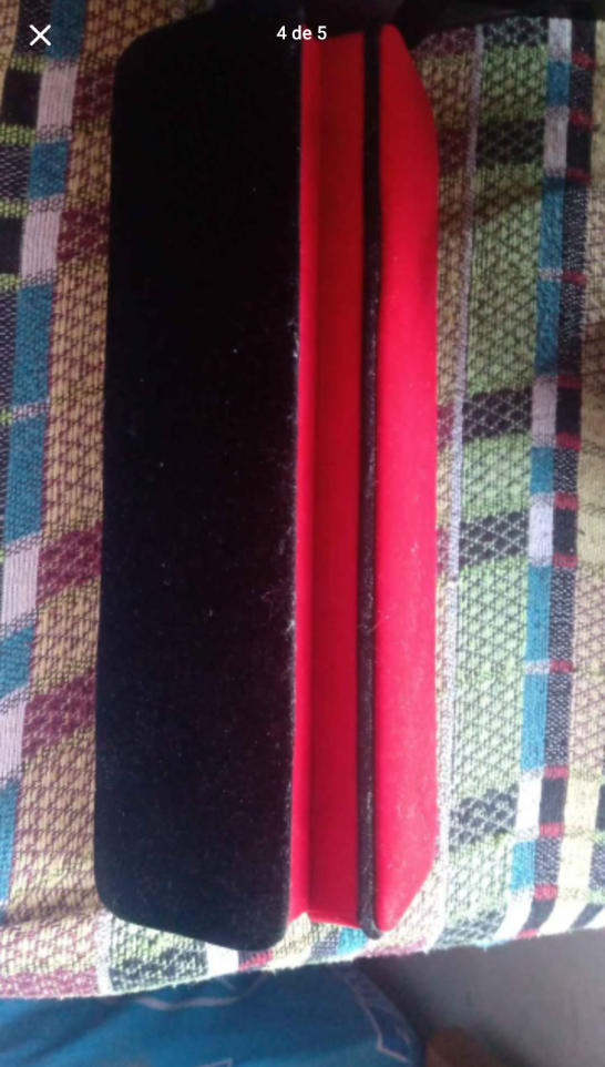 Estuche rojo para joyería - miniatura 3
