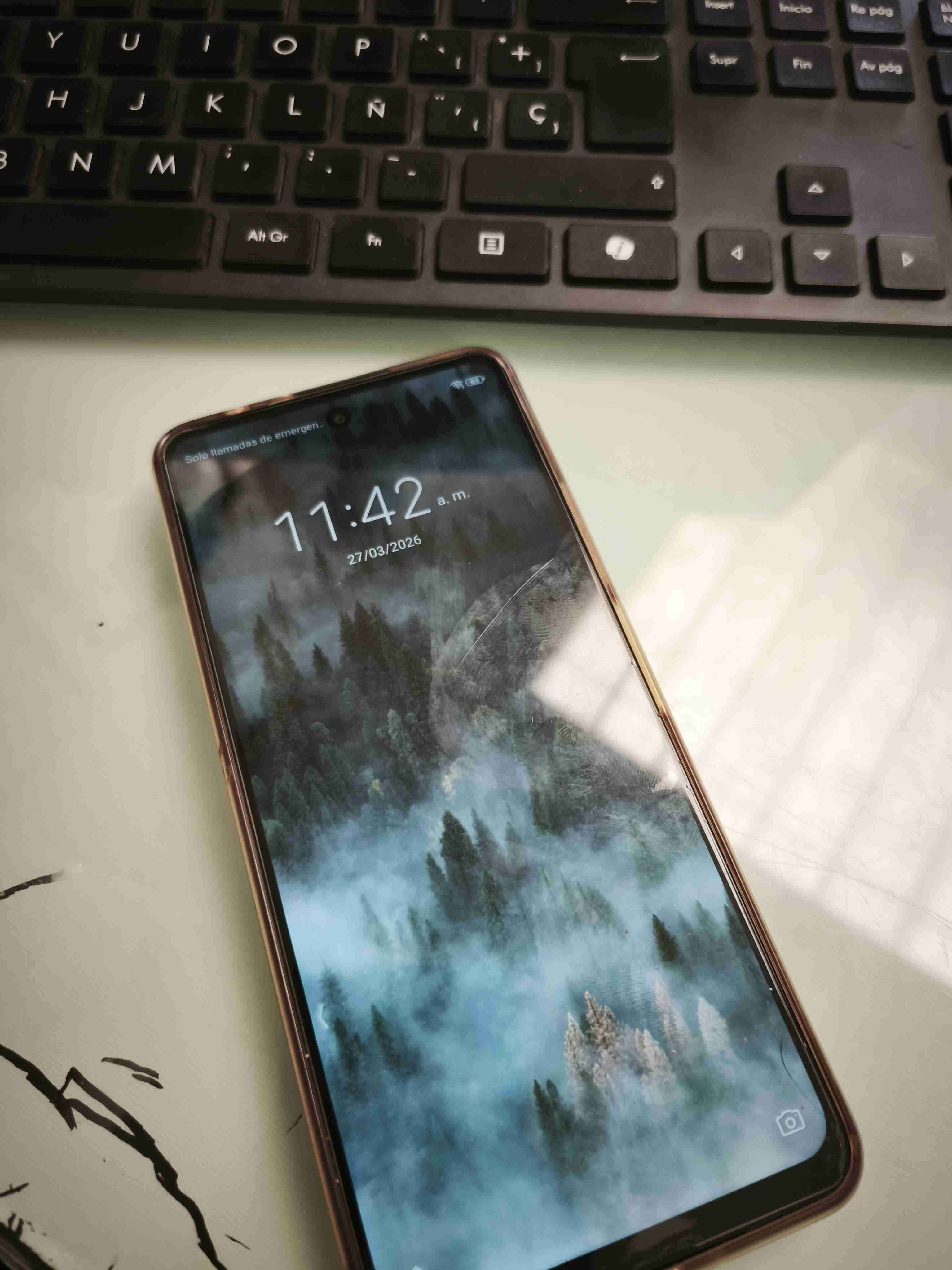 Smartphone en buen estado - miniatura 3