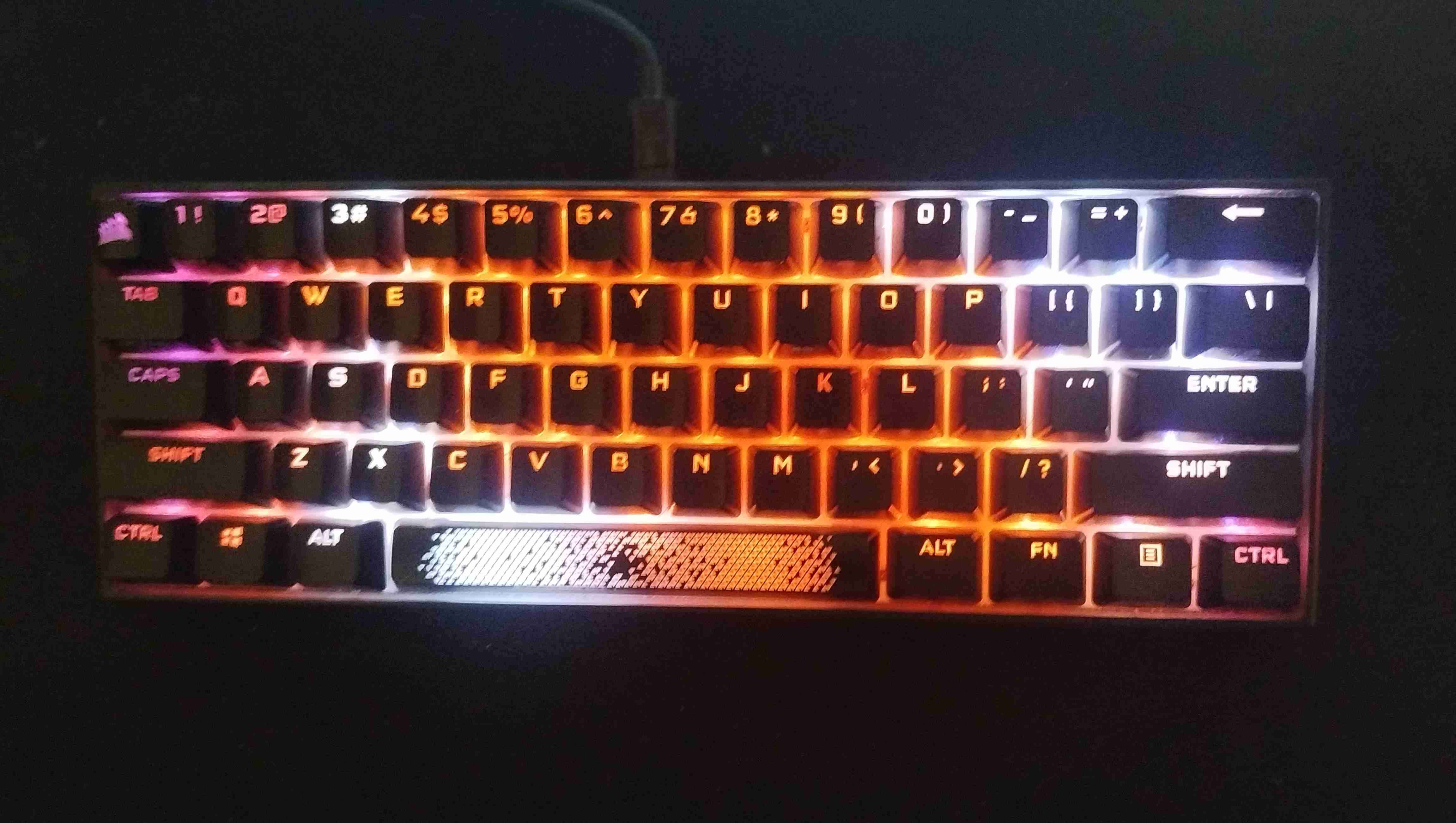Teclado gaming Corsair K65 RGB Mini - miniatura 4