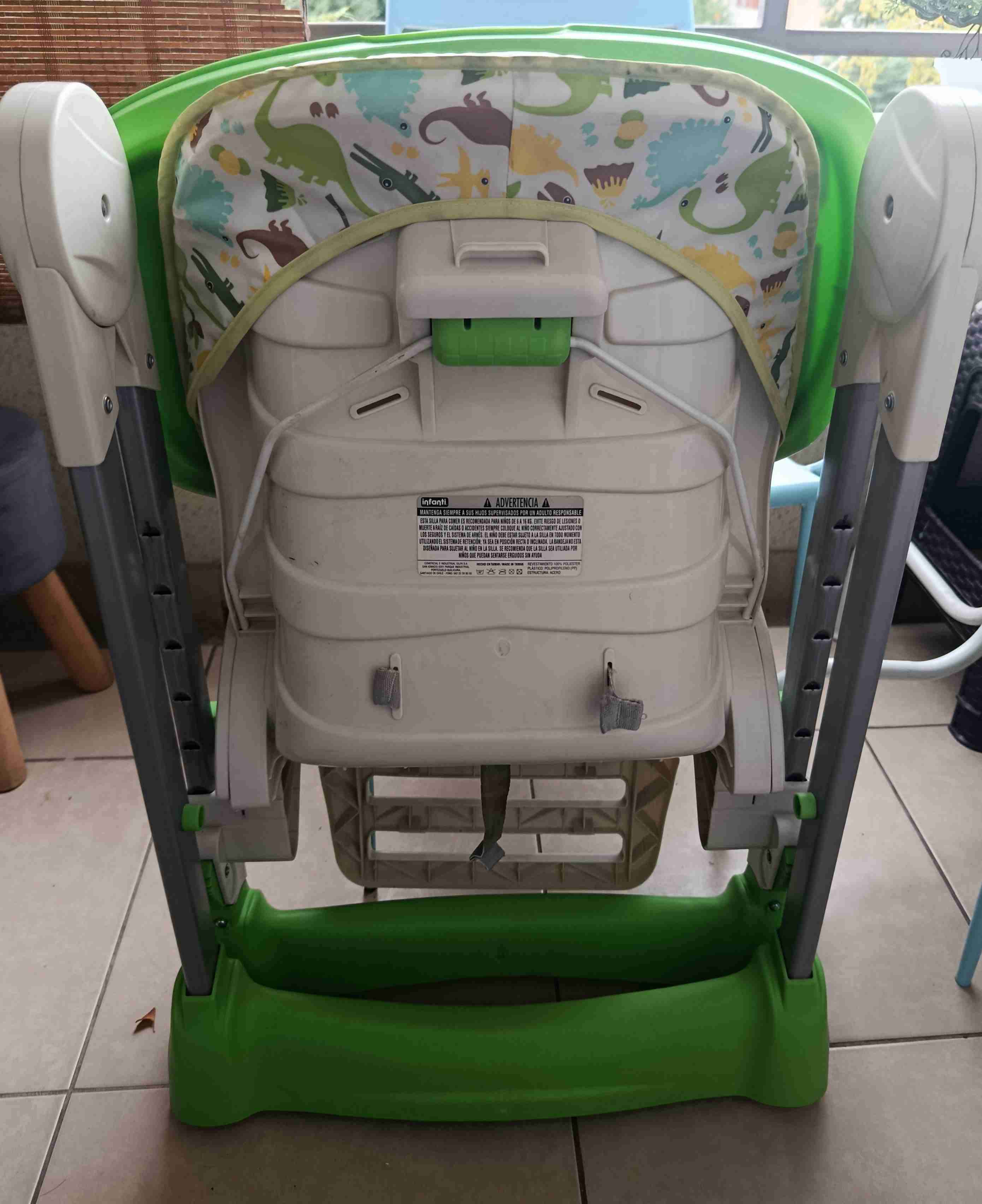 Silla alta plegable para bebé - miniatura 2