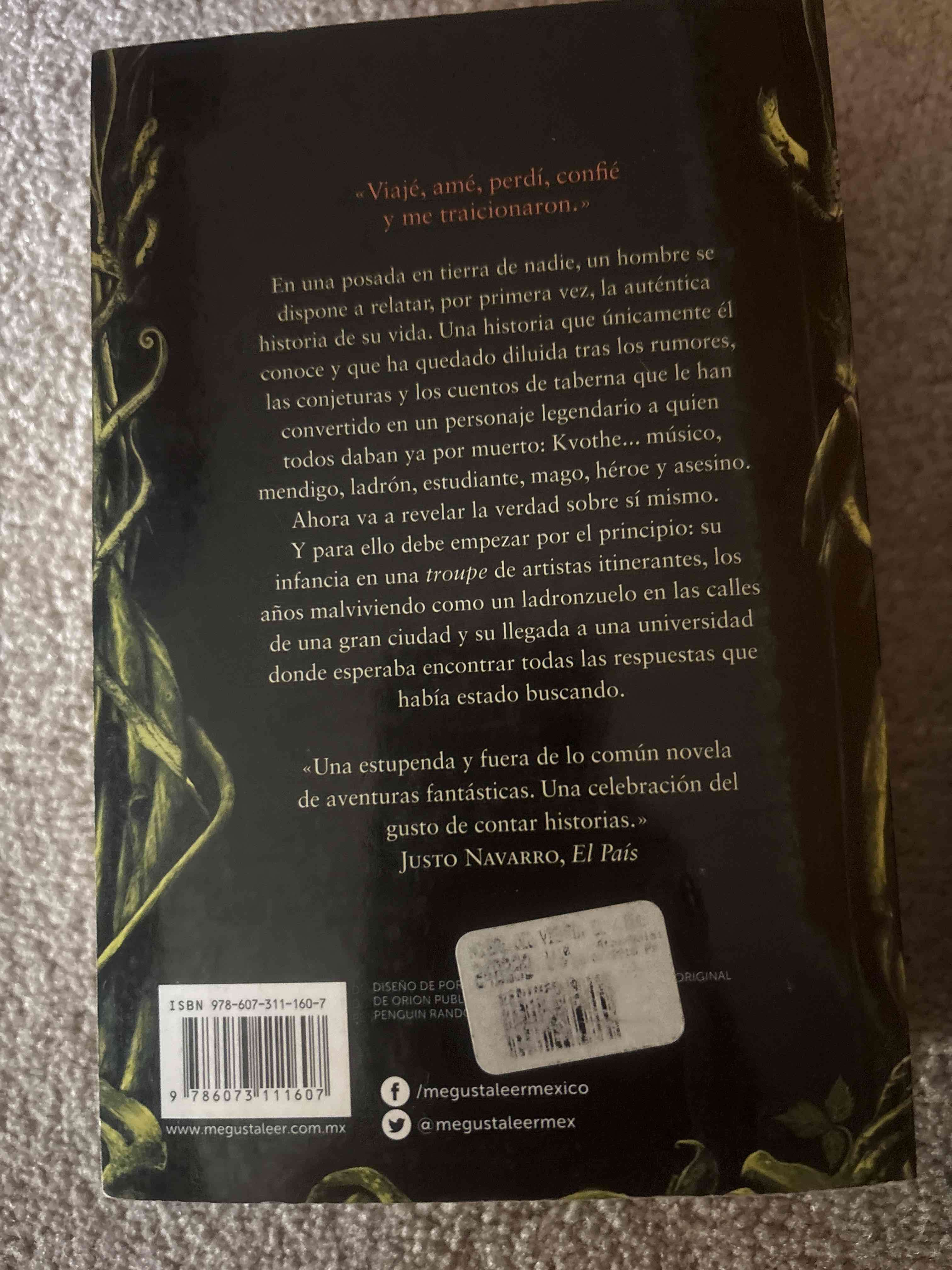 Libros 'El nombre del viento' y 'El temor de un hombre sabio' - miniatura 2