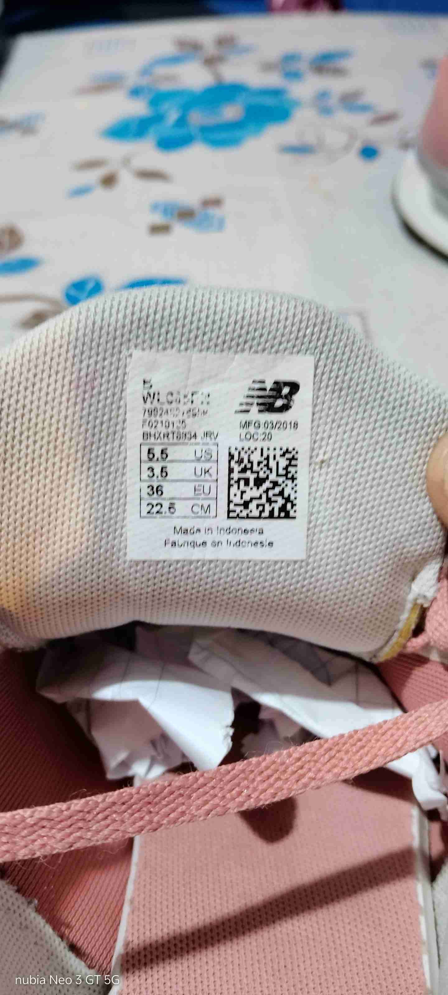 Zapatillas deportivas rosadas New Balance - miniatura 3