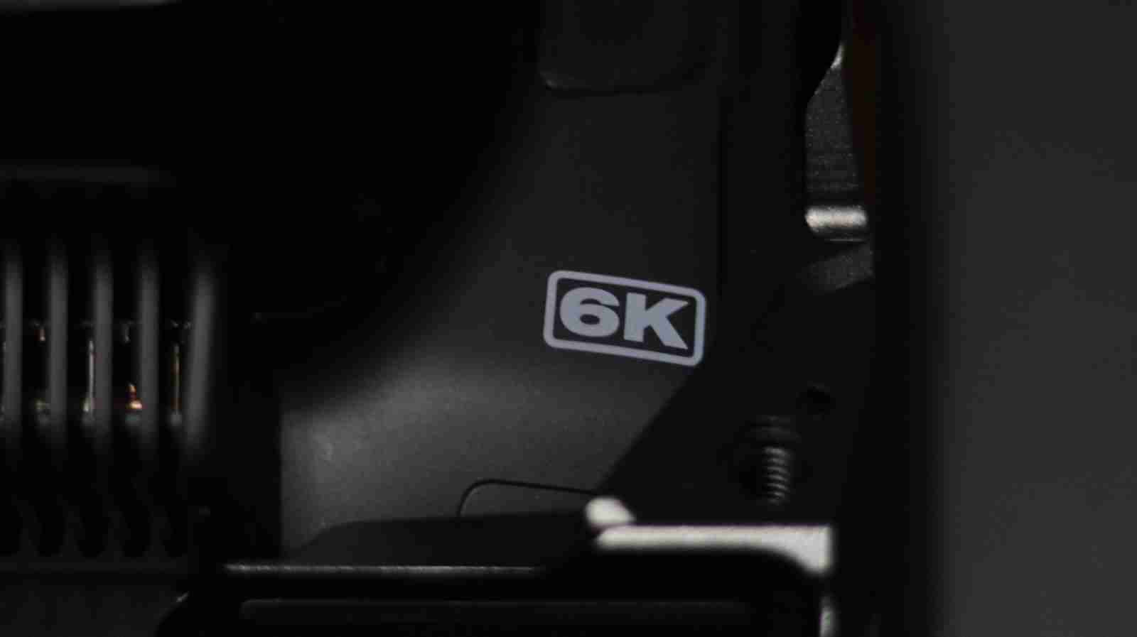 Cámara Blackmagic 6K Pro - miniatura 3