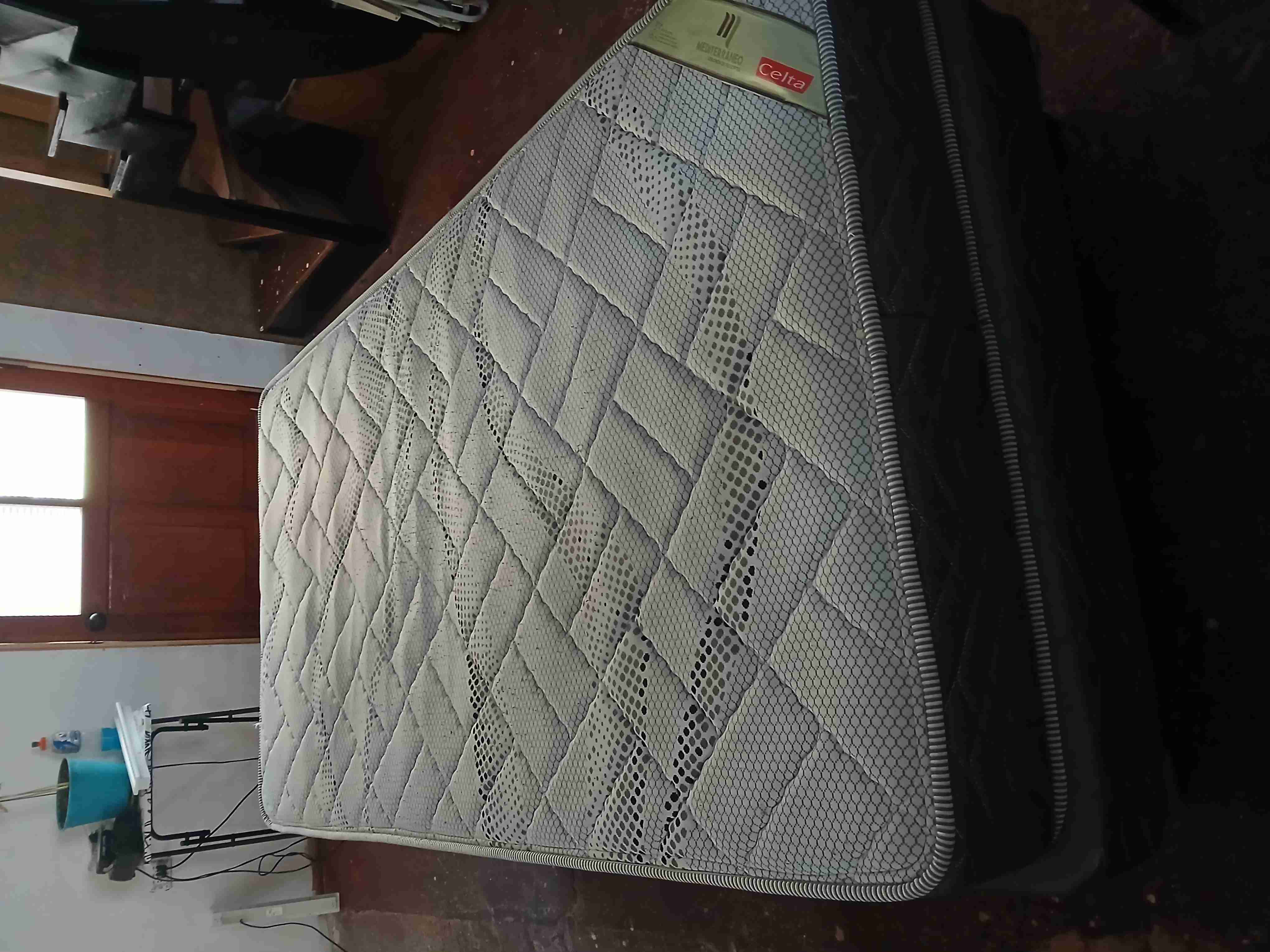 Cama una plaza 1.2 en buen estado - miniatura 1