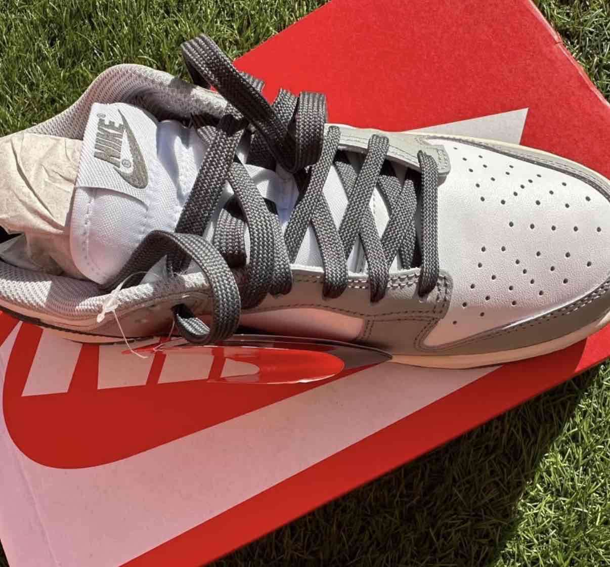 Zapatillas deportivas Nike grises - miniatura 3