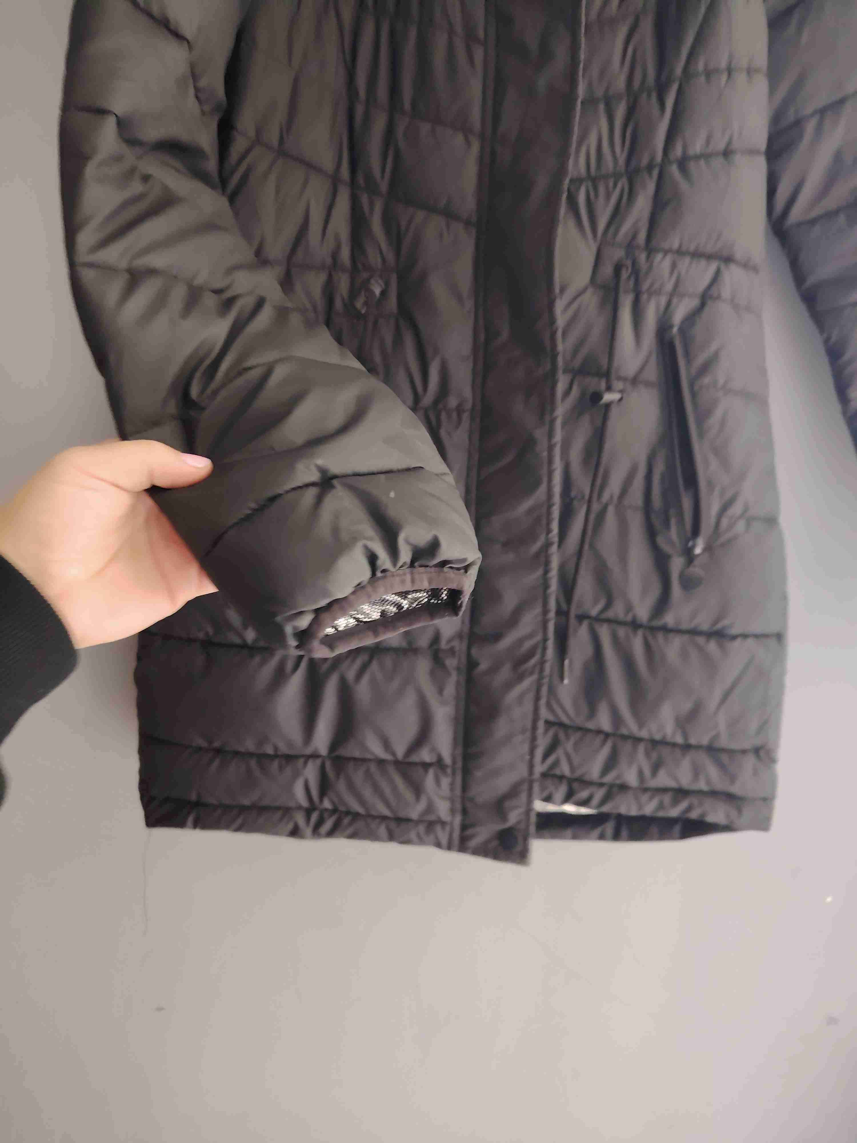 Abrigo  parka talla L valor 13.000 - miniatura 3