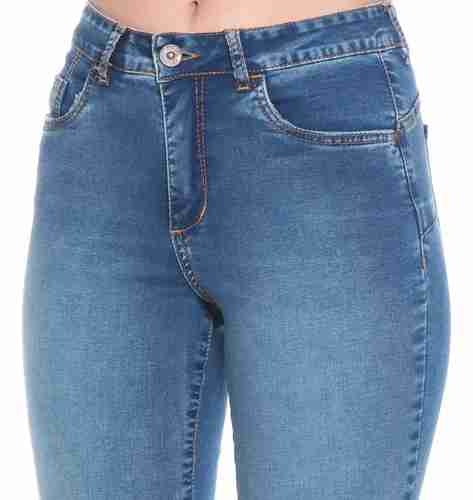 Jeans azul talla 38  valor 5.000 - miniatura 4