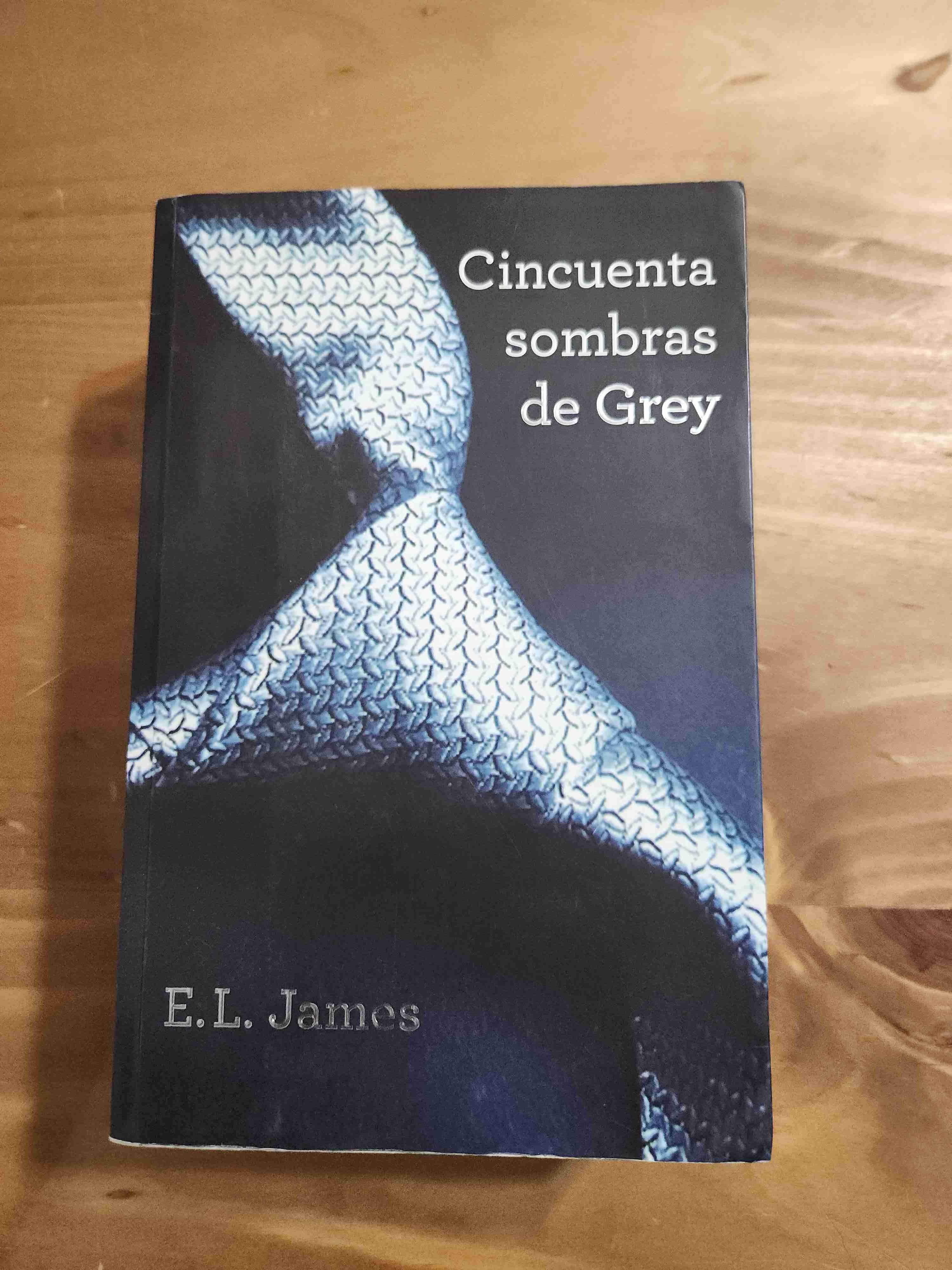 Trilogía Cincuenta Sombras de E.L. James - miniatura 2