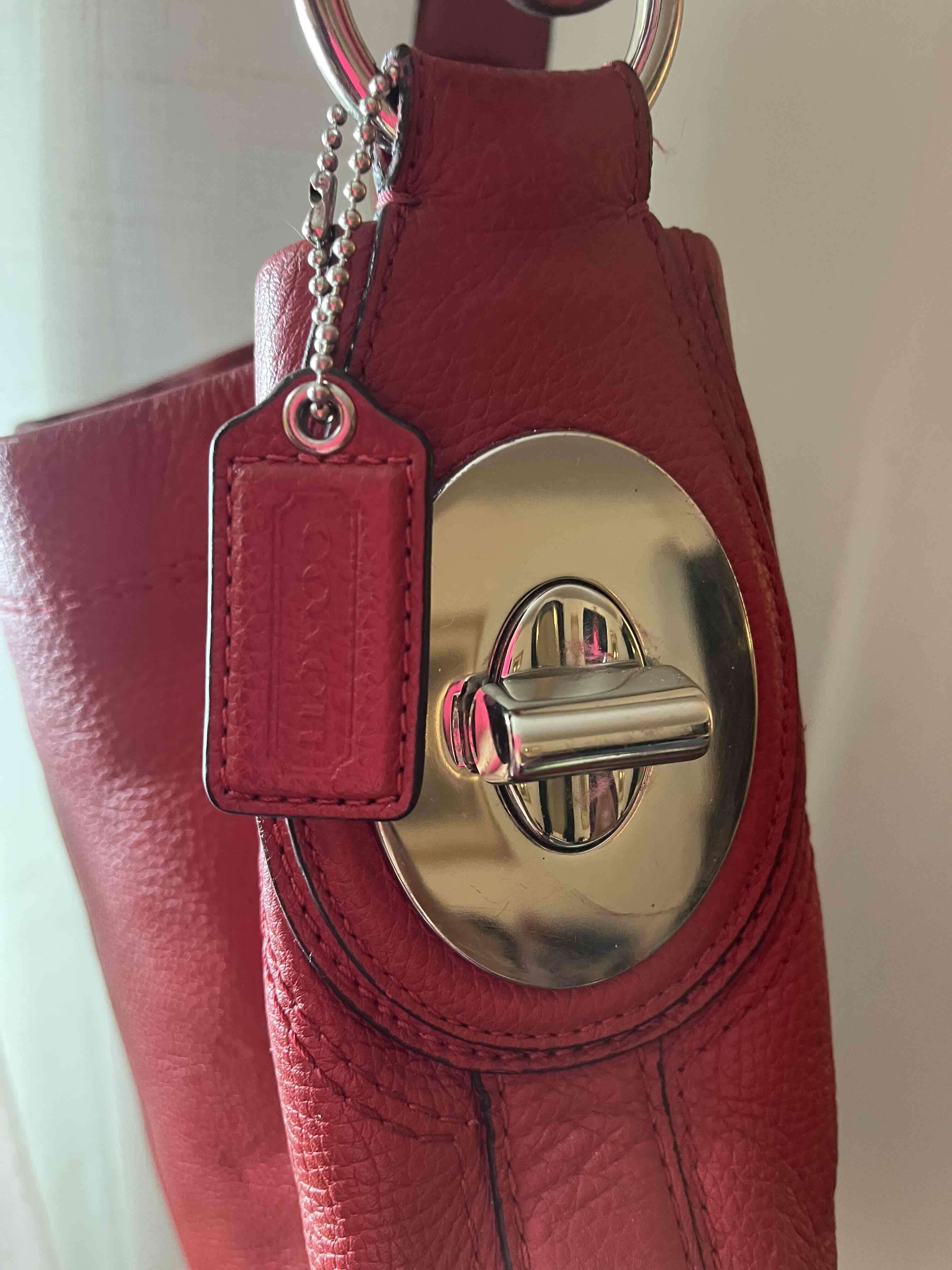 Cartera coach roja de mujer - miniatura 2