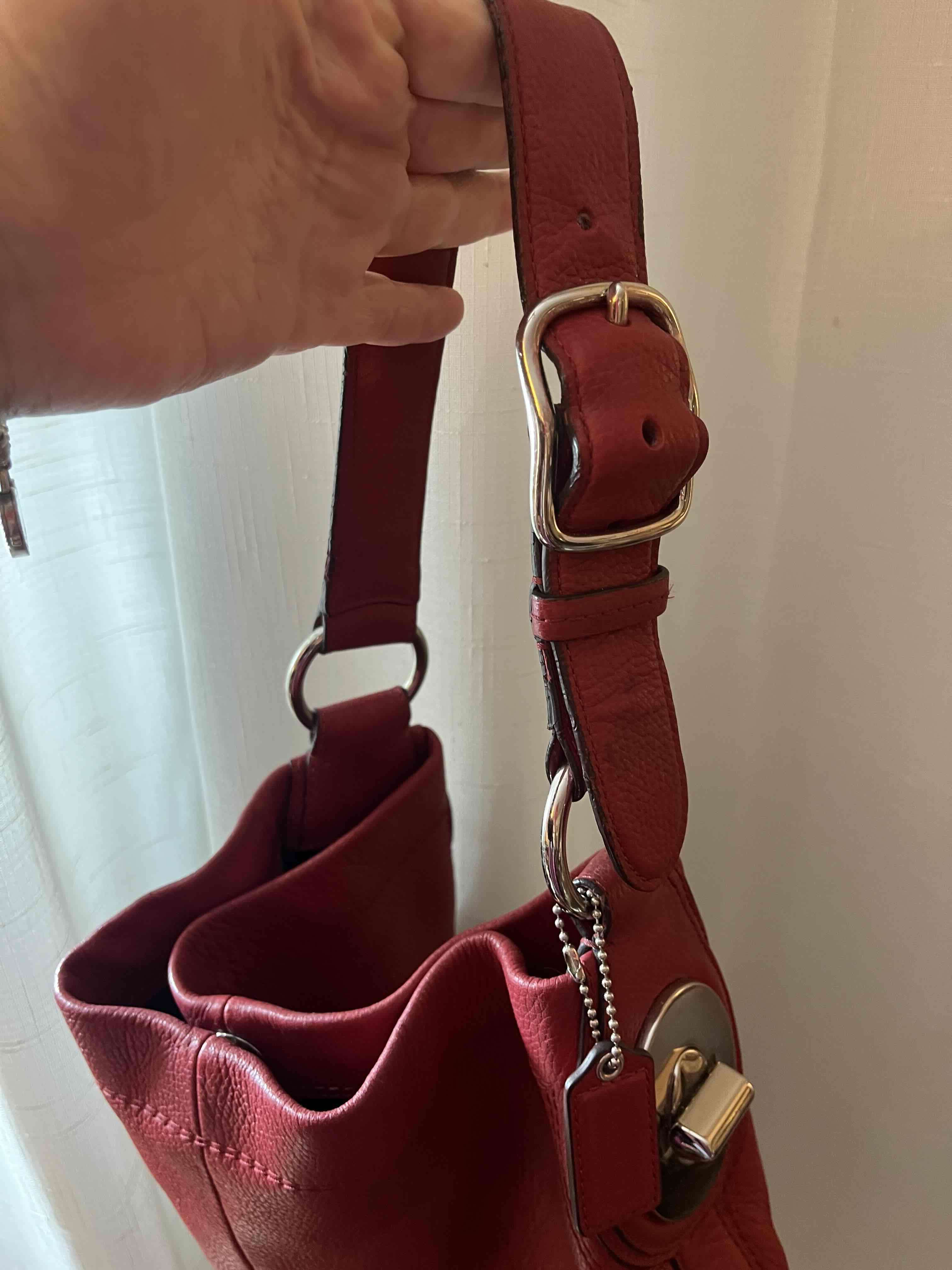 Cartera coach roja de mujer - miniatura 4