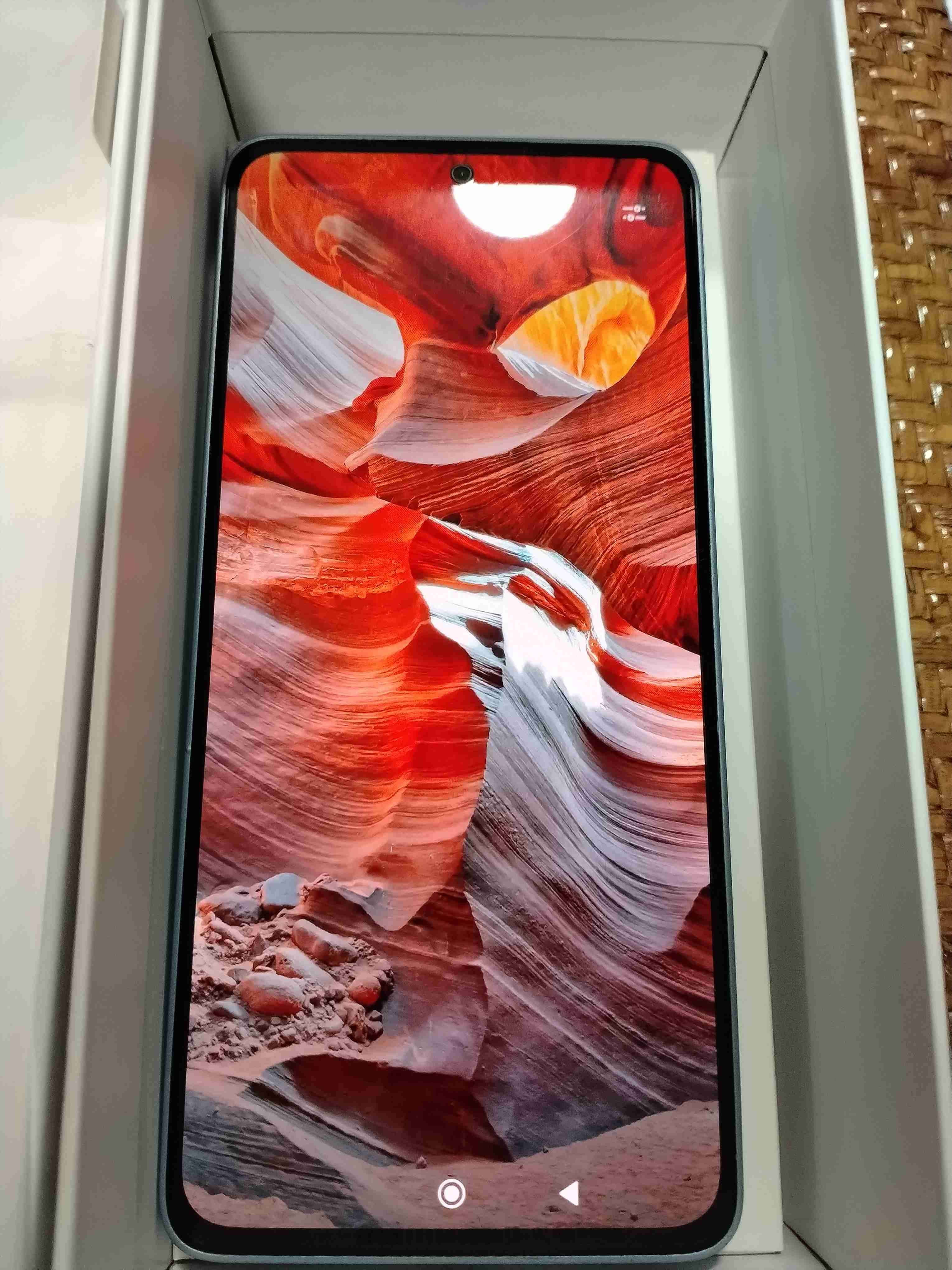 Smartphone nuevo en caja modelo Redmi note 13 . - miniatura 2