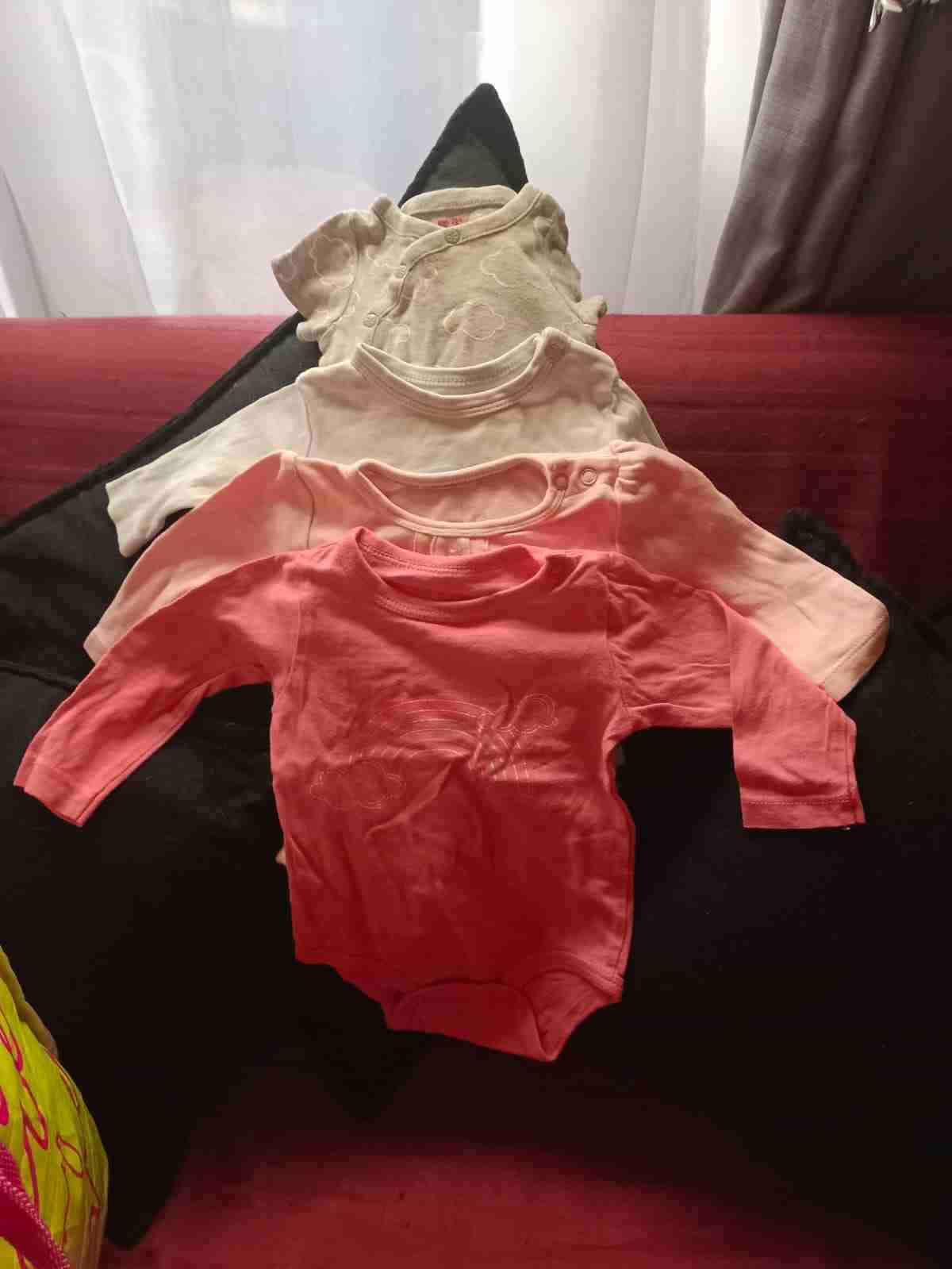 ropa de bebé - miniatura 4