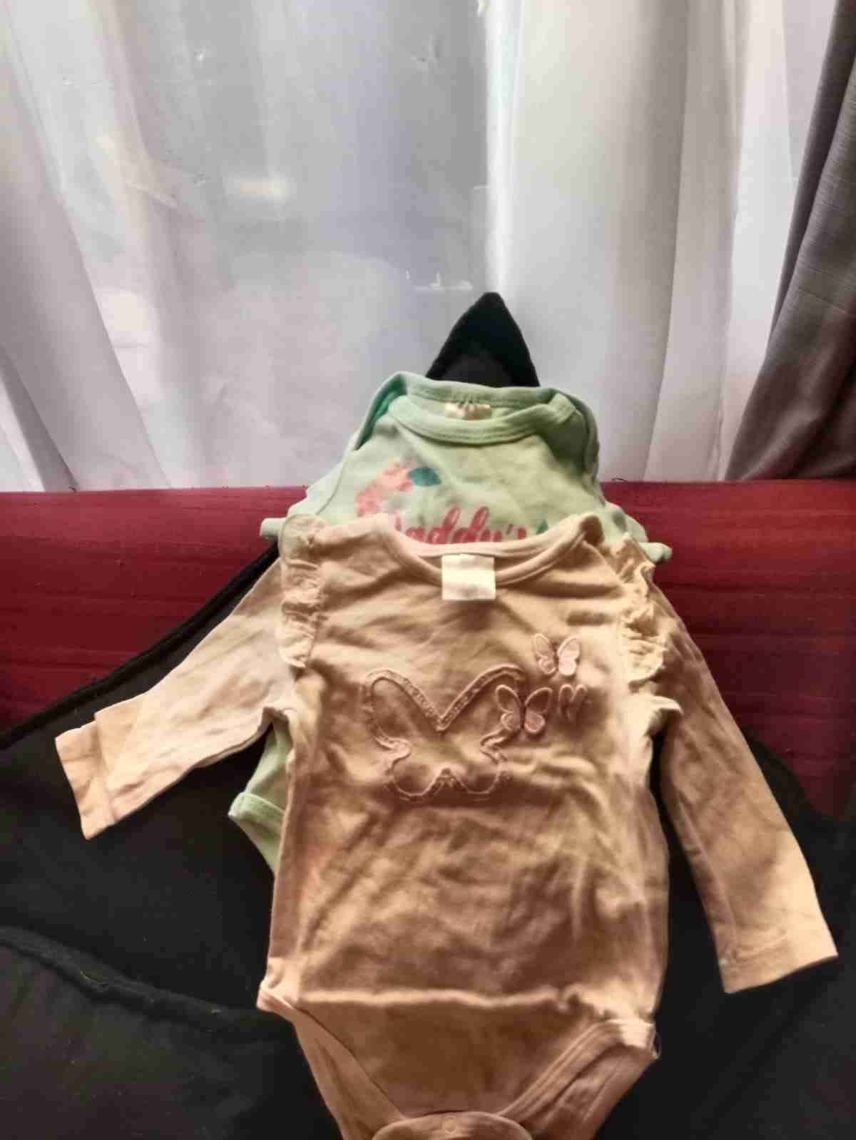 ropa para bebé - miniatura 4