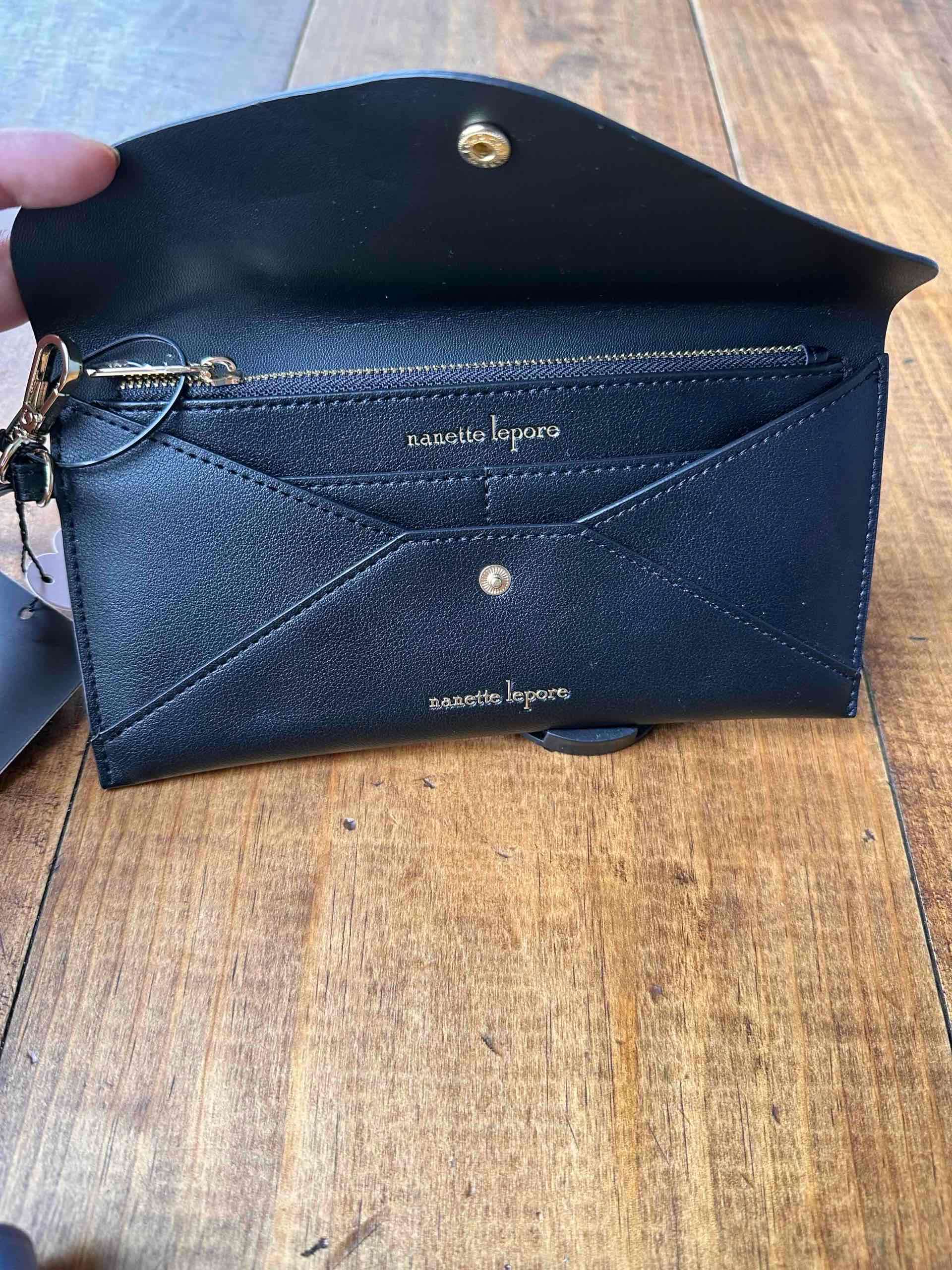 Billetera negra de cuero elegante - miniatura 3