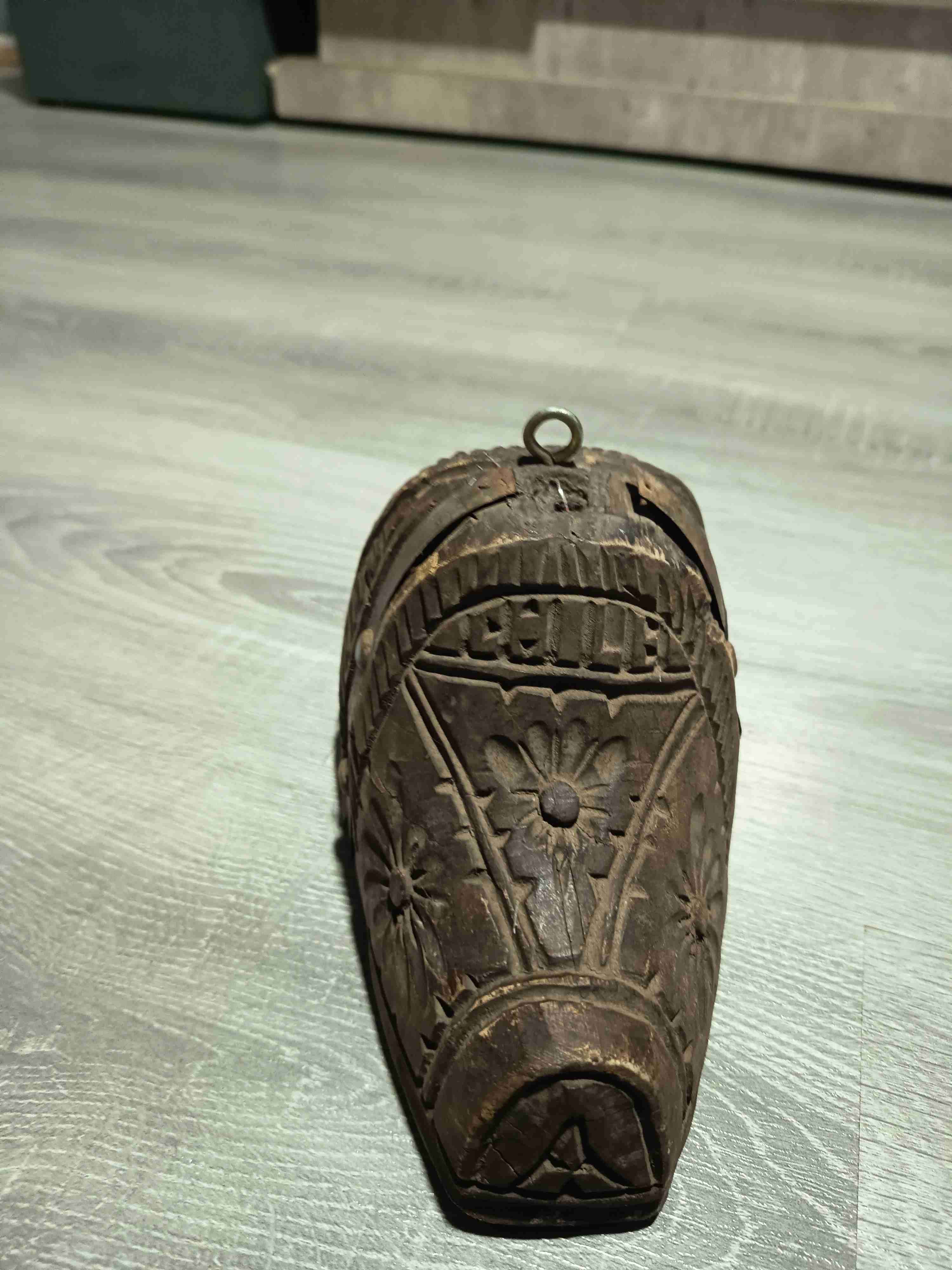 Estribo  de madera tallado - miniatura 2